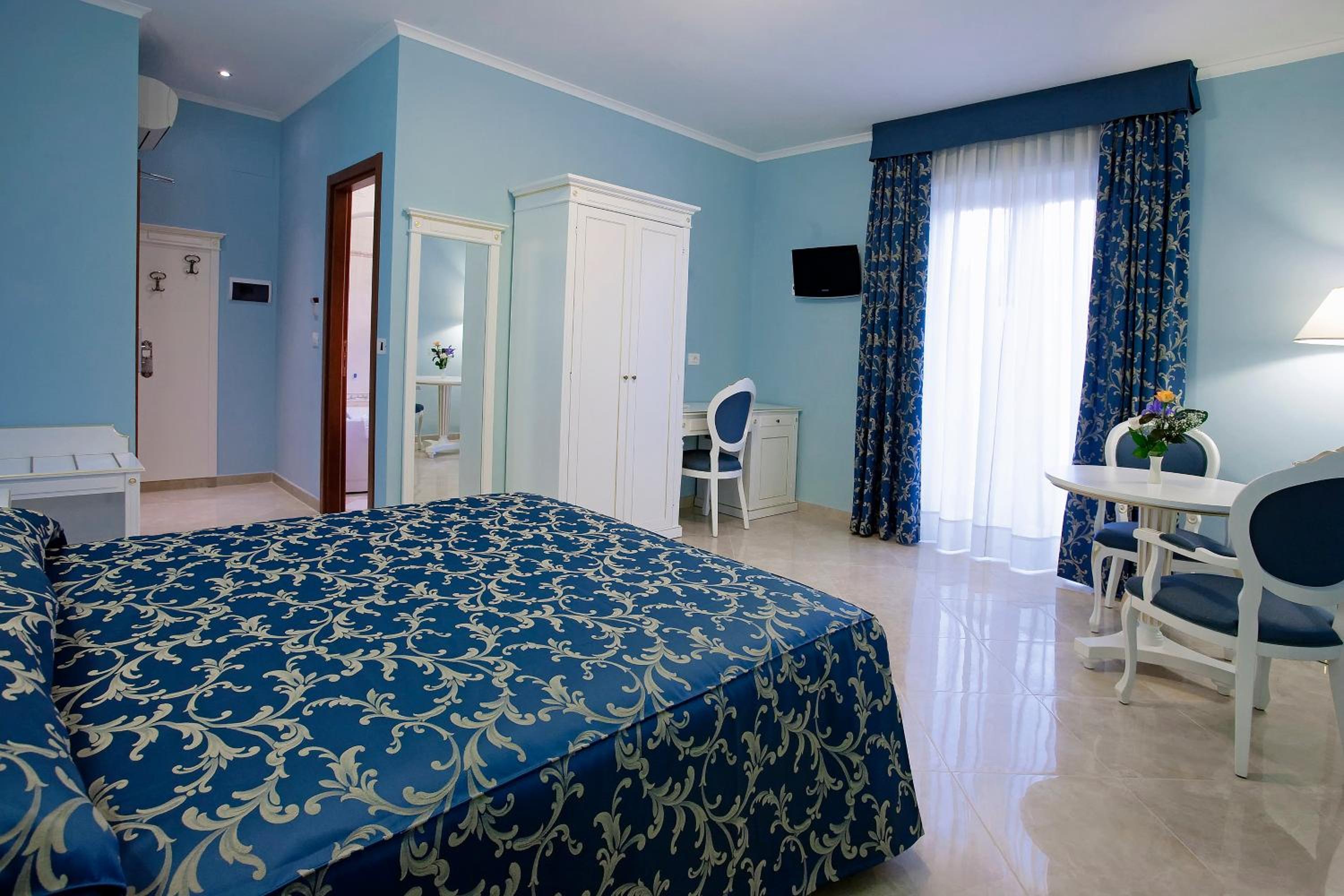 Junior Suite - Photo 4