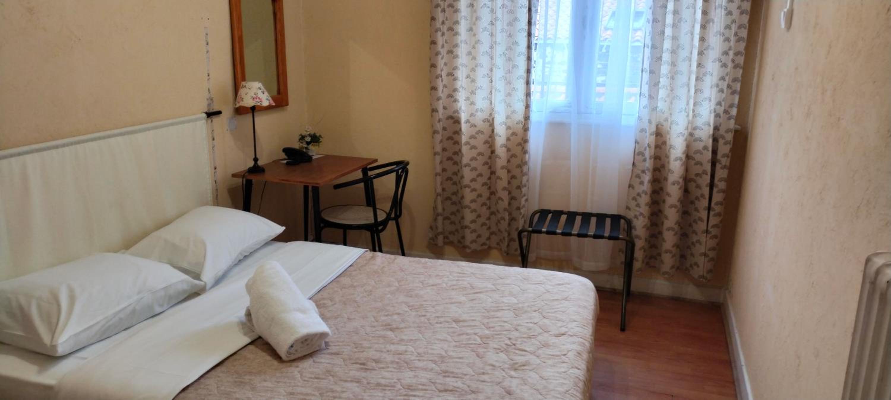 Standard Double Room - Photo 1