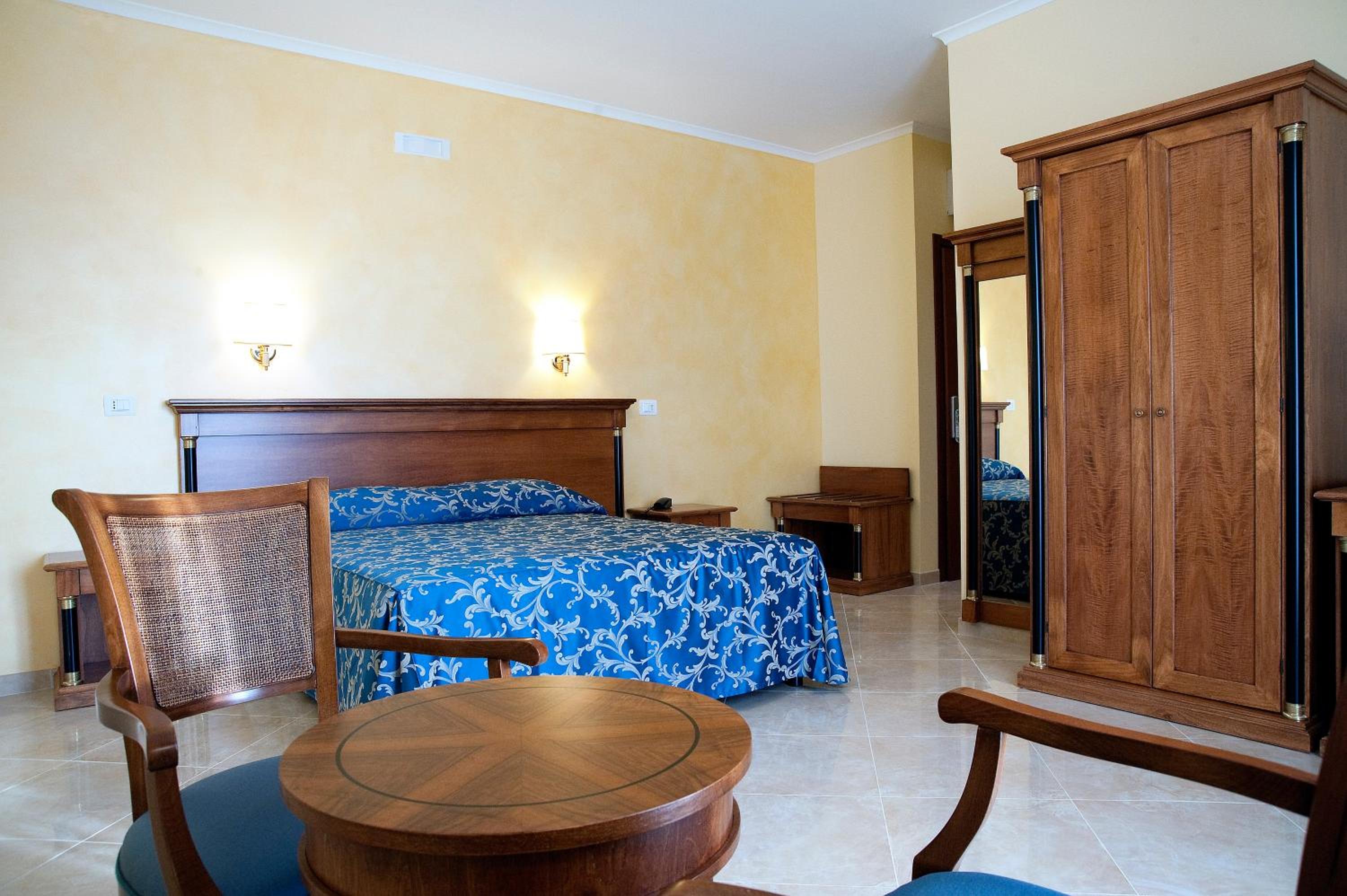Junior Suite - Photo 18