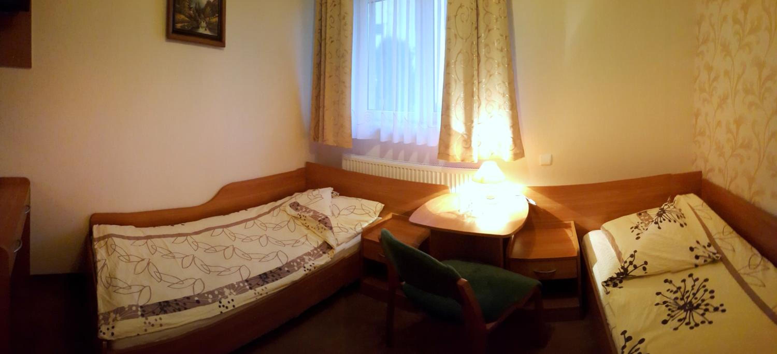 Double or Twin Room - Photo 3