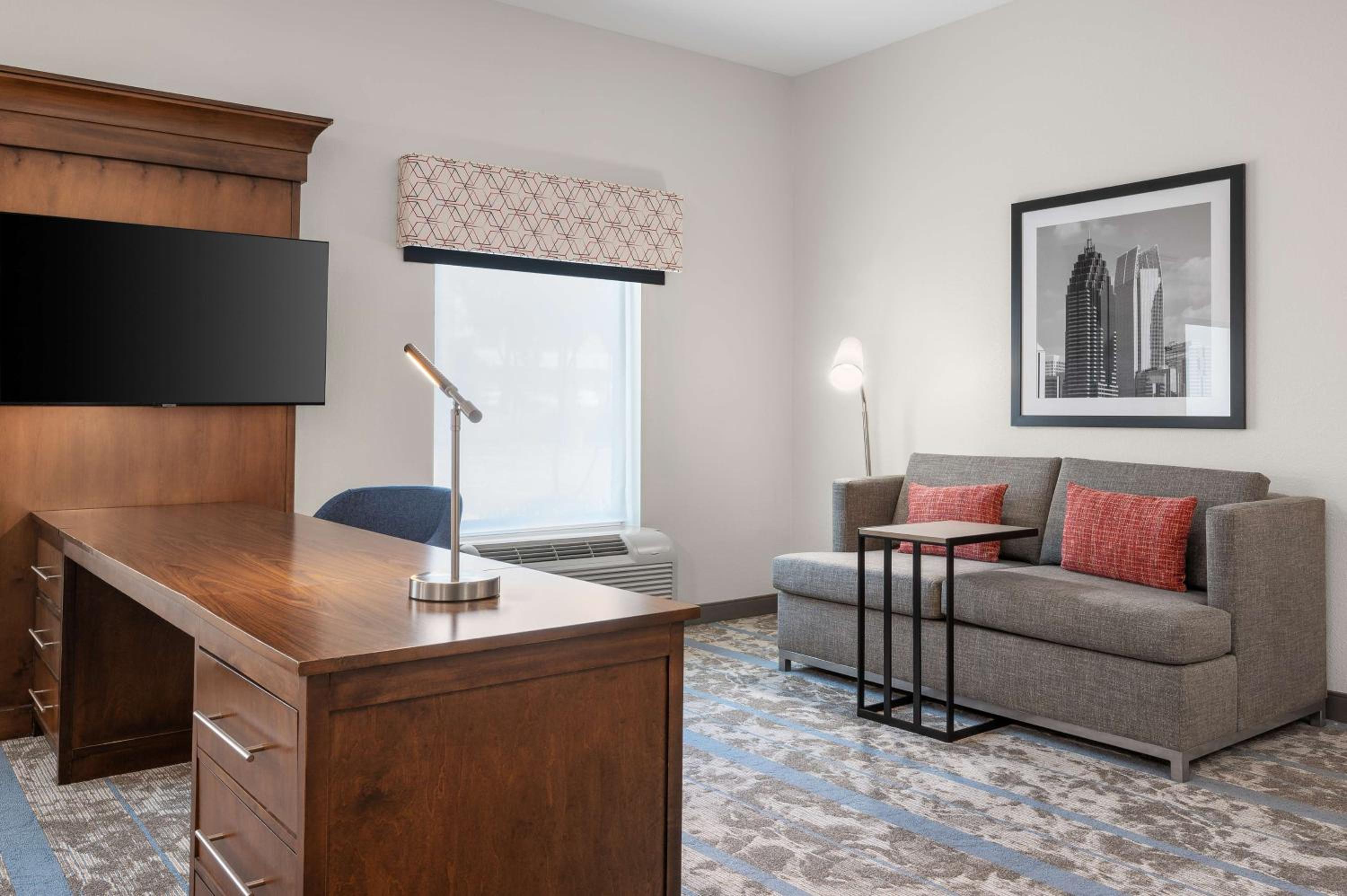 King Room with Sofa Bed - Non-Smoking