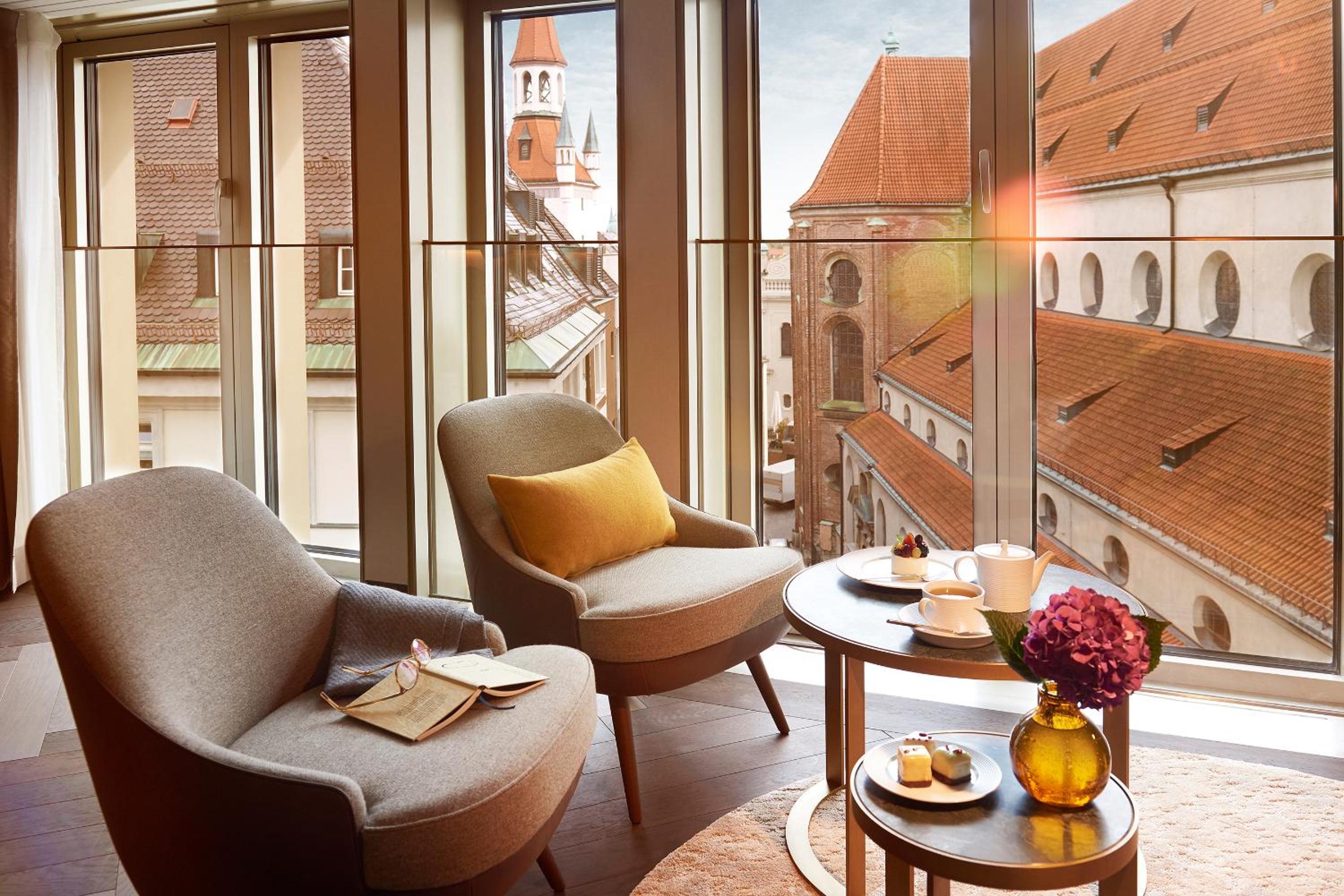 Junior Suite - Photo 12