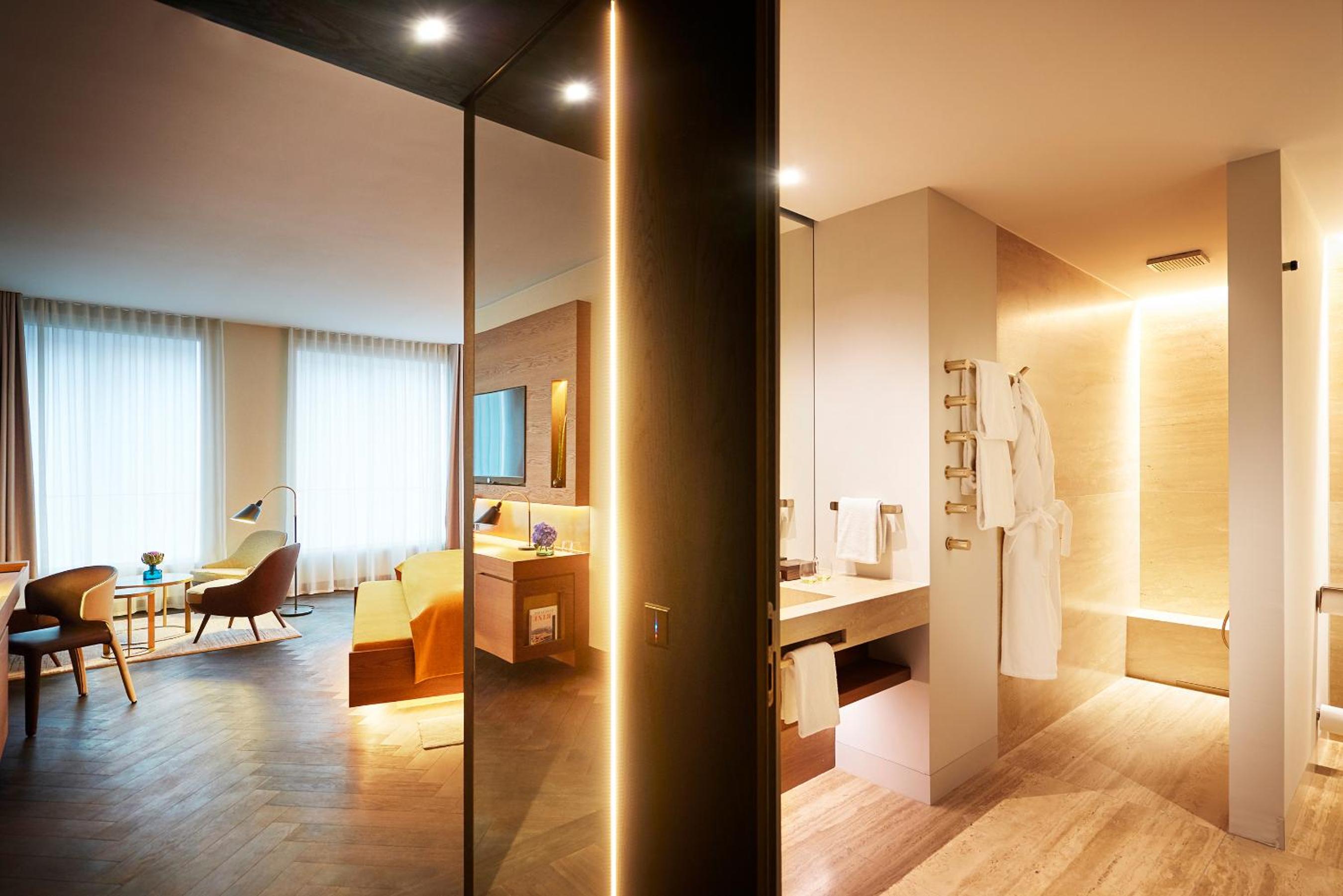 Junior Suite - Photo 13