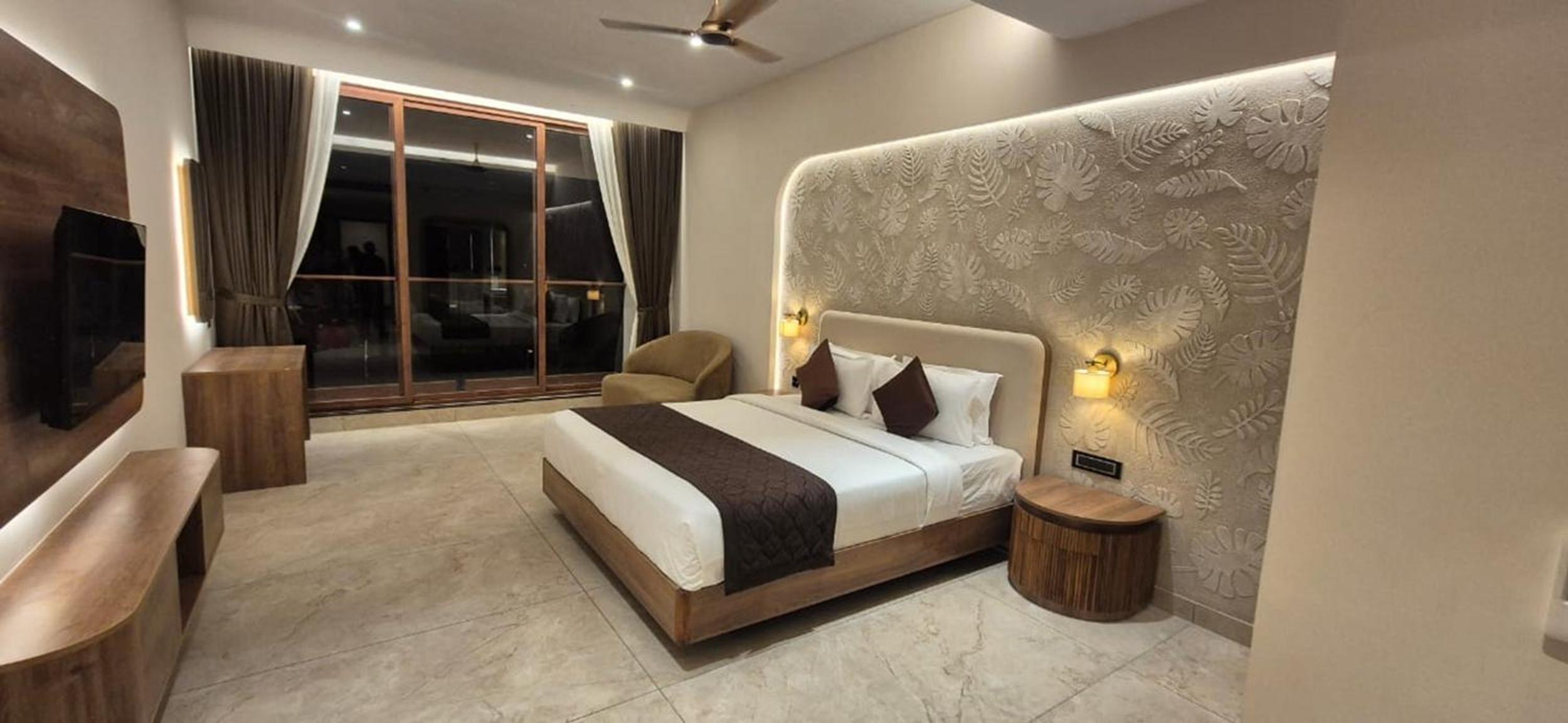 King Room with Mountain View - Photo 2