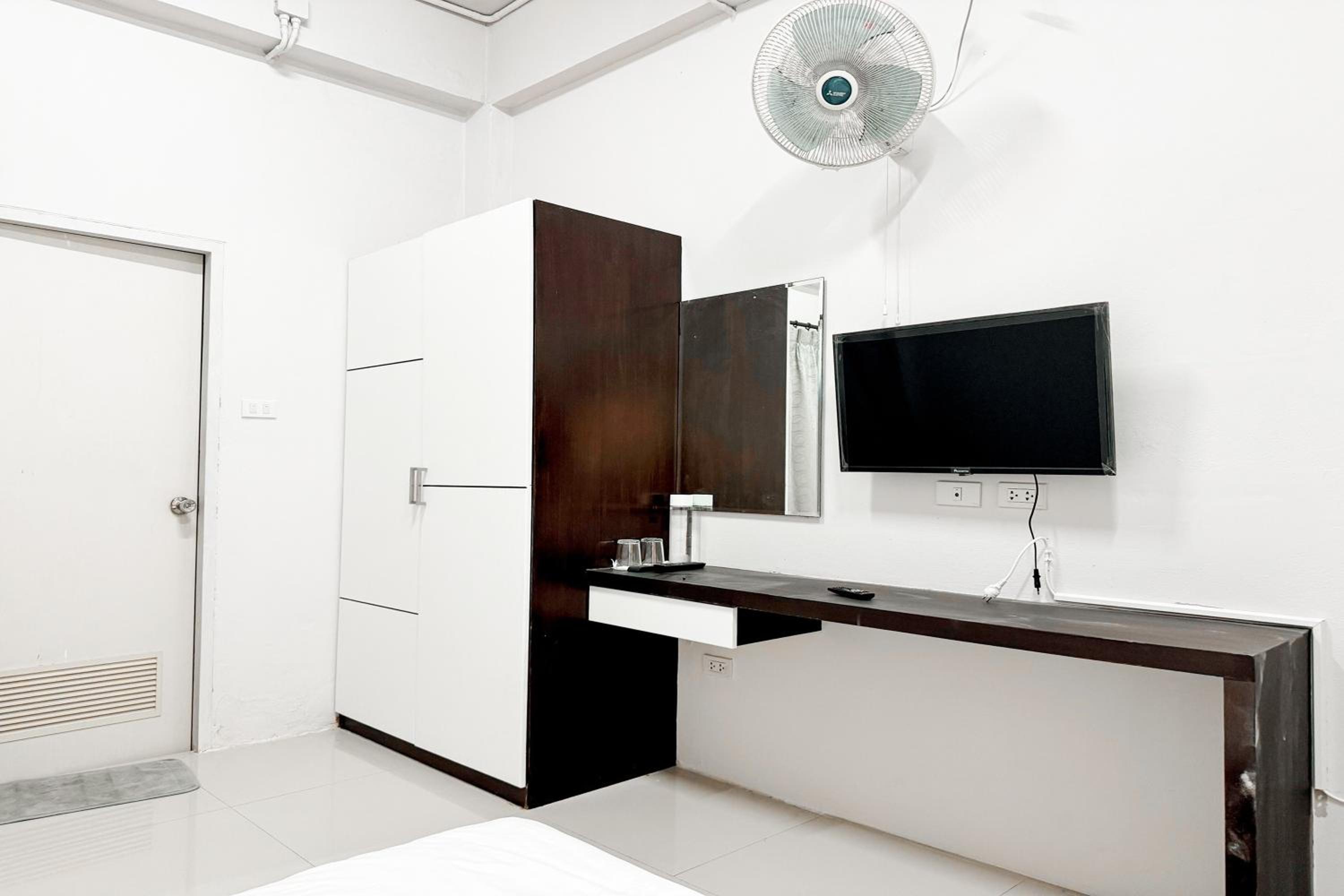 Standard Double Room - Photo 2