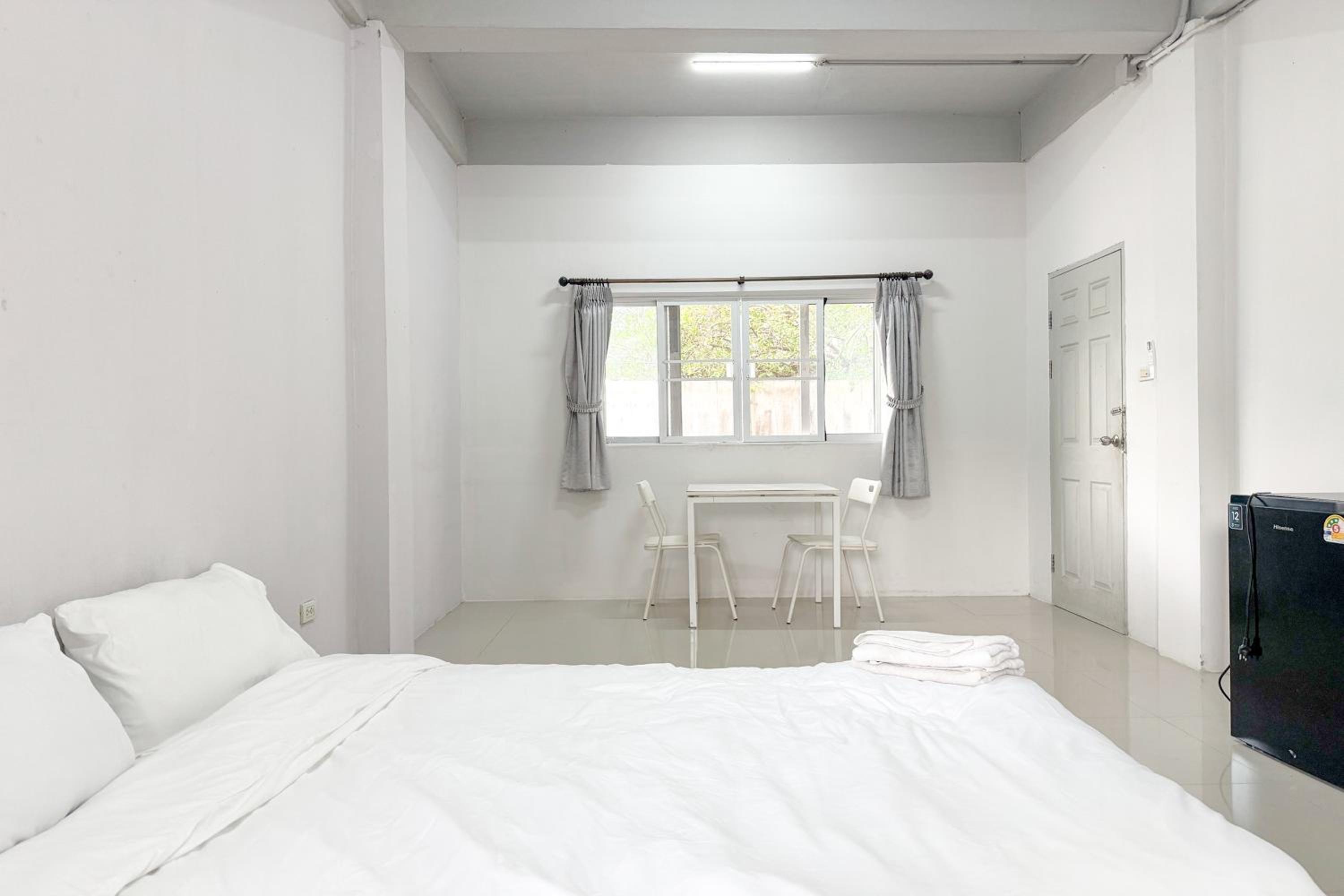 Deluxe Double Room - Photo 5