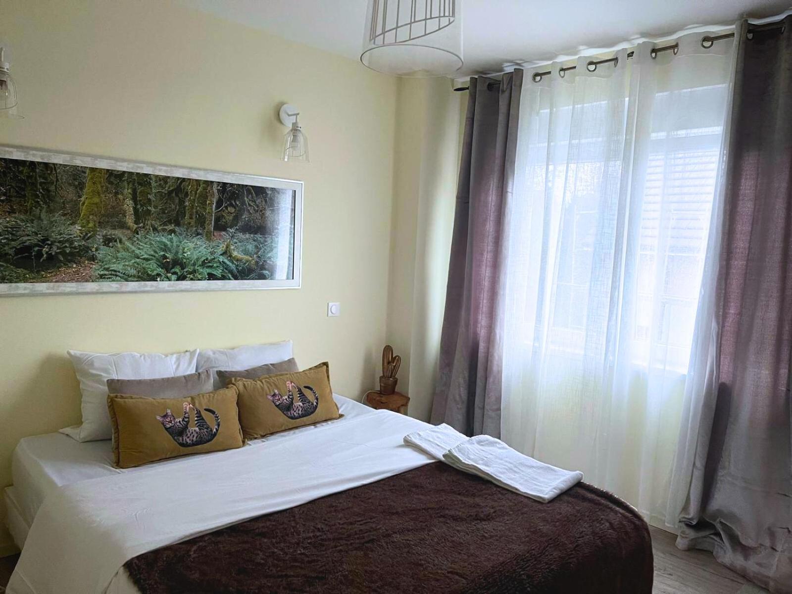 Apartment with Balcony