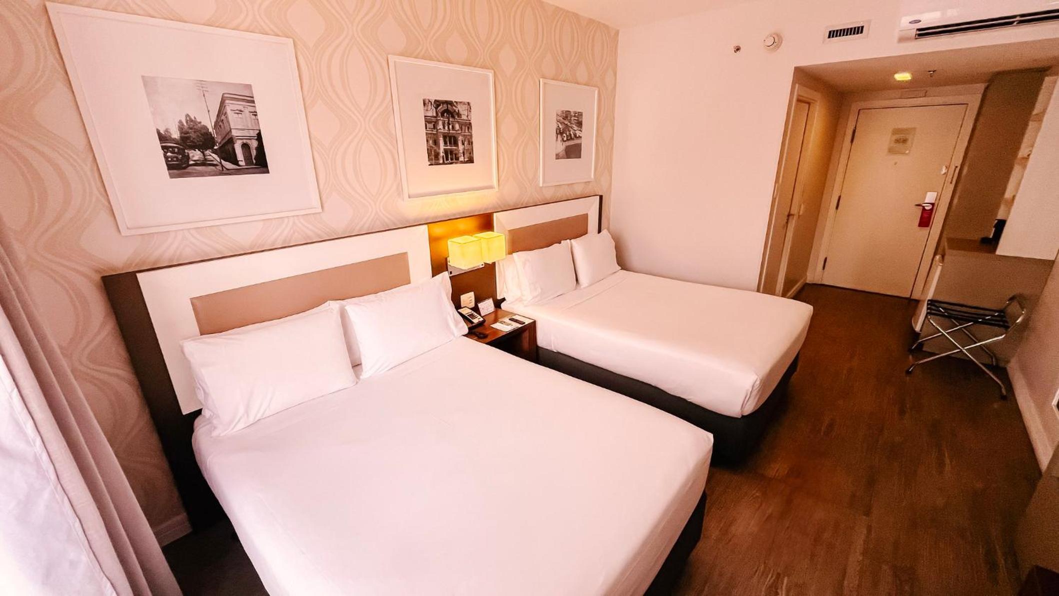 Upgraded Premium Double Room with Two Double Beds and City View photo 1