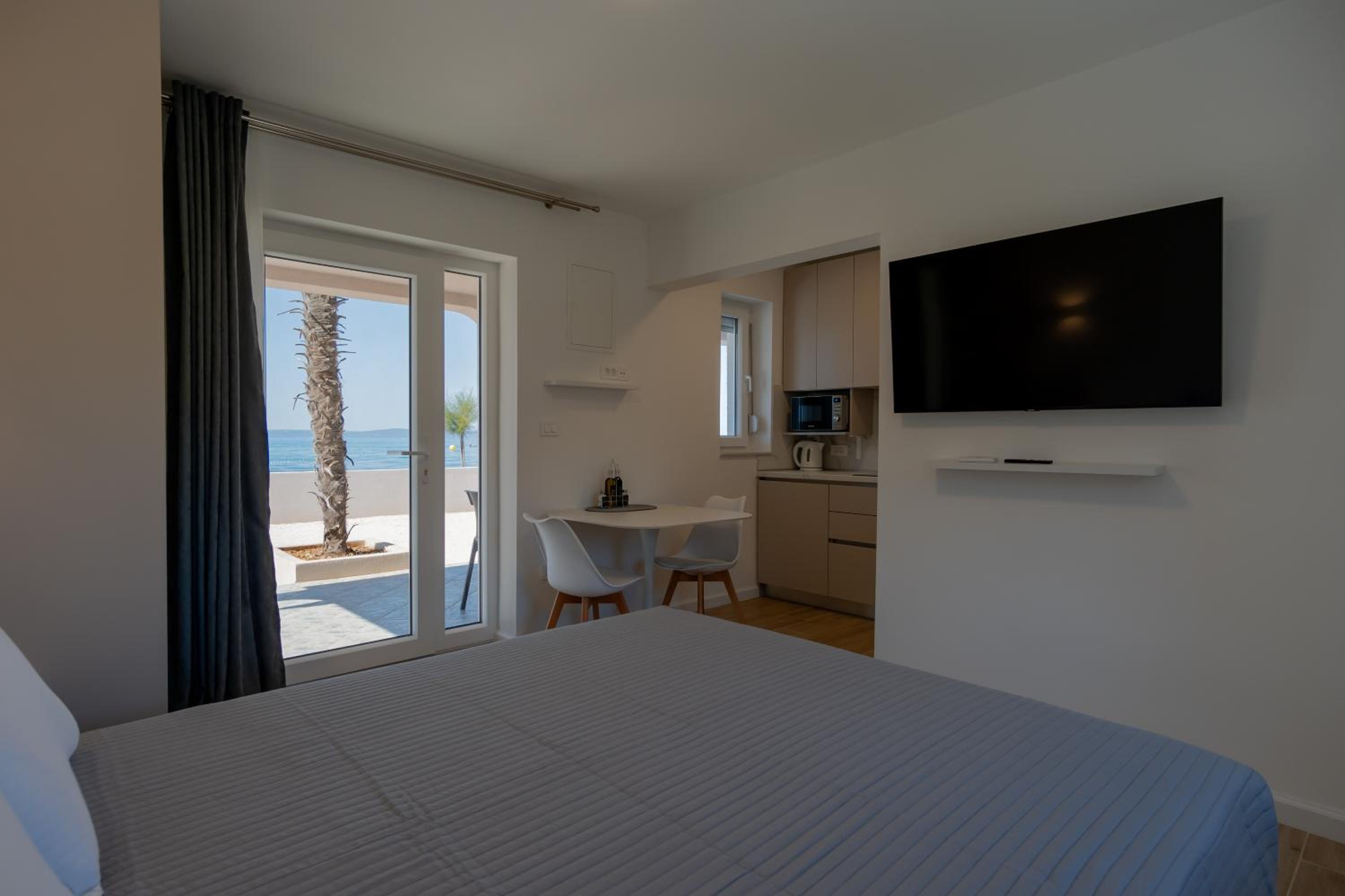 Studio with Sea View photo 3