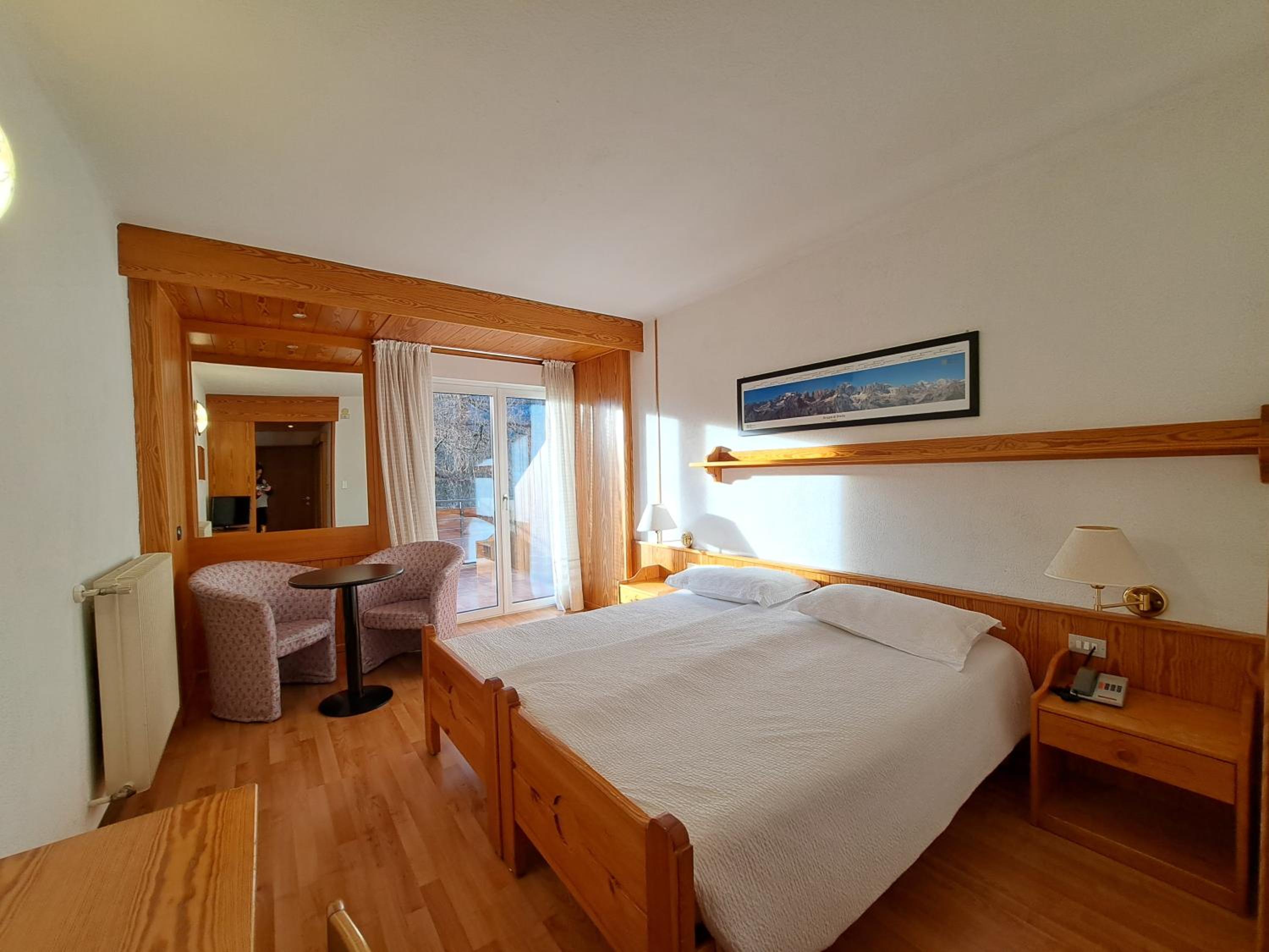 Double or Twin Room photo 3