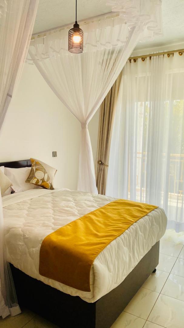 Single Room with Lake View