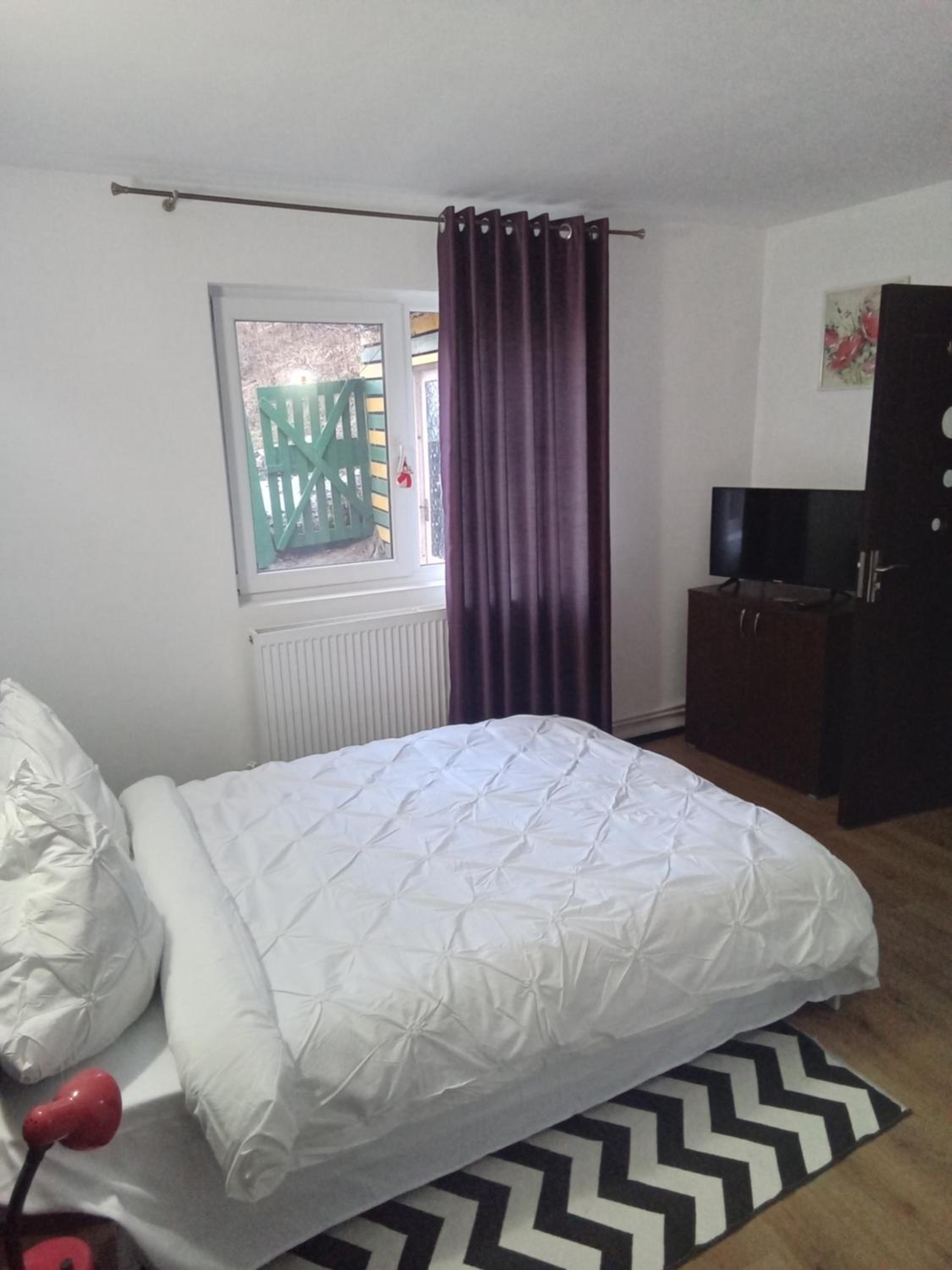 Deluxe Room (2 Adults + 1 Child) photo 3