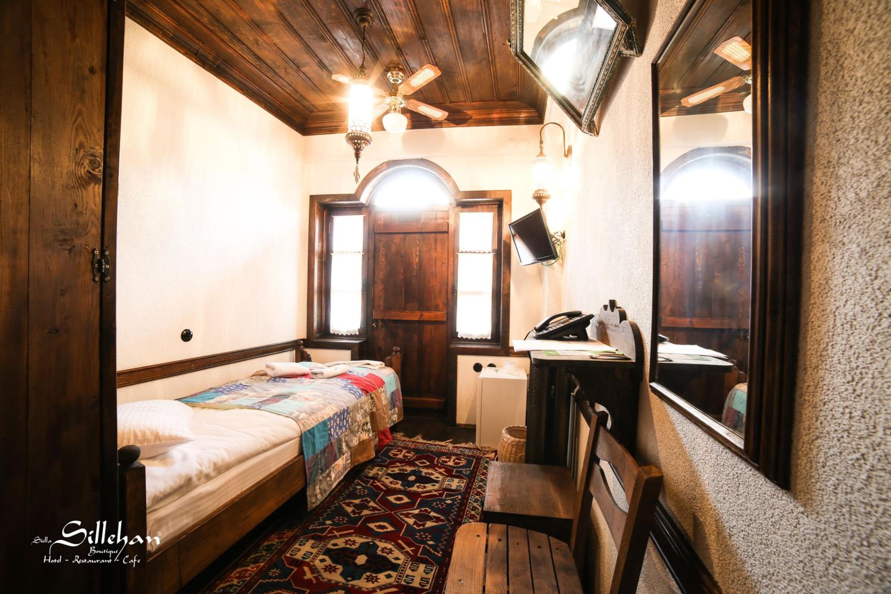 Single Room with Shower