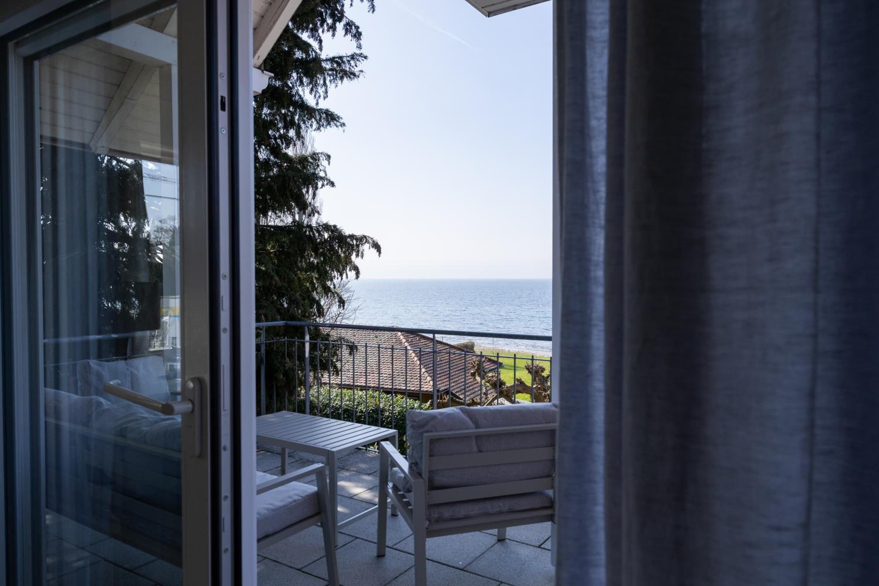 Suite with Lake View photo 3