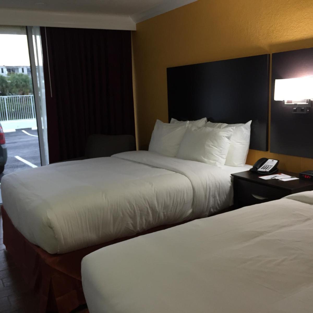 Double Queen Suite photo 2