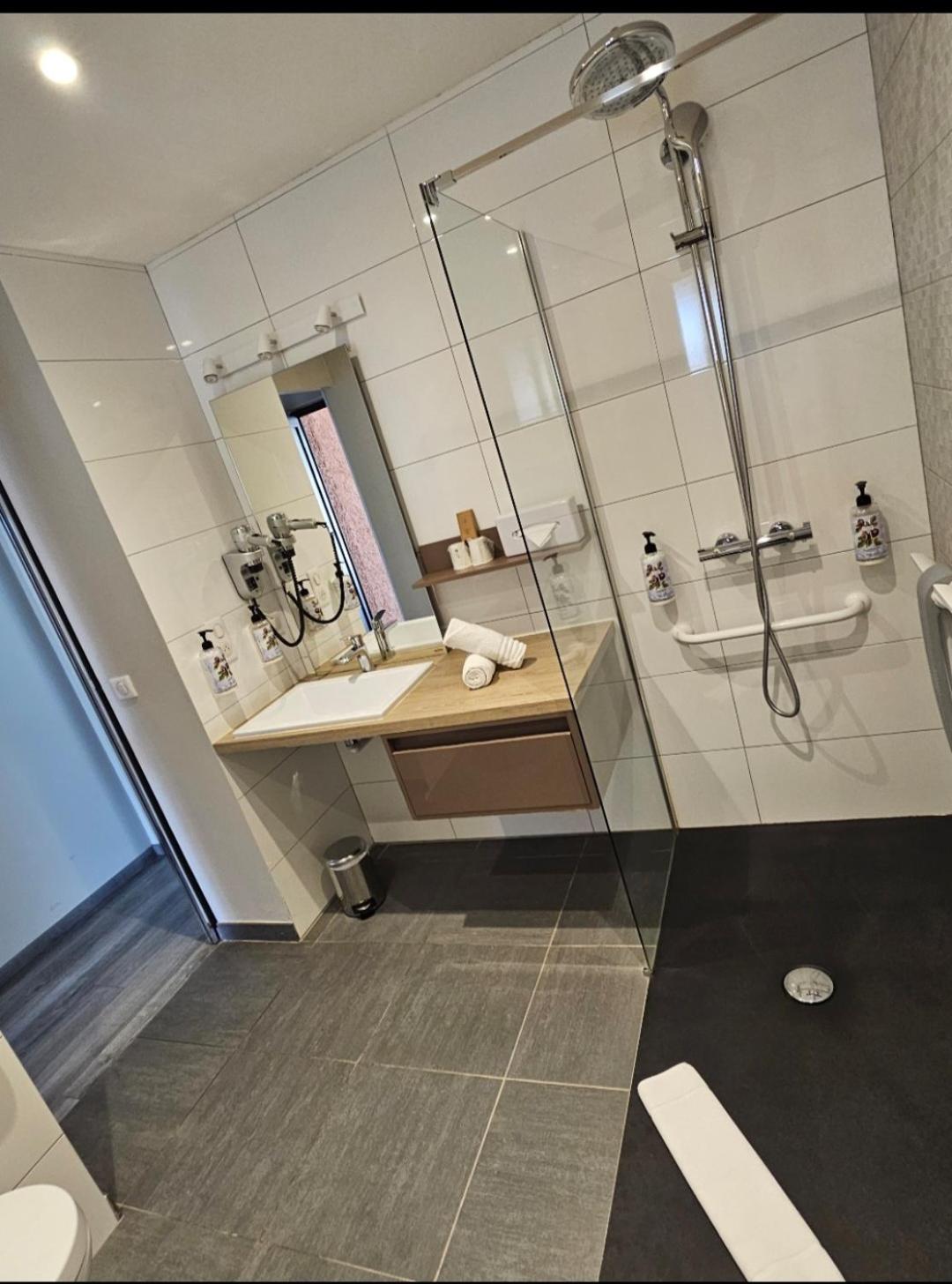 Double Room with Terrace - Ground Floor