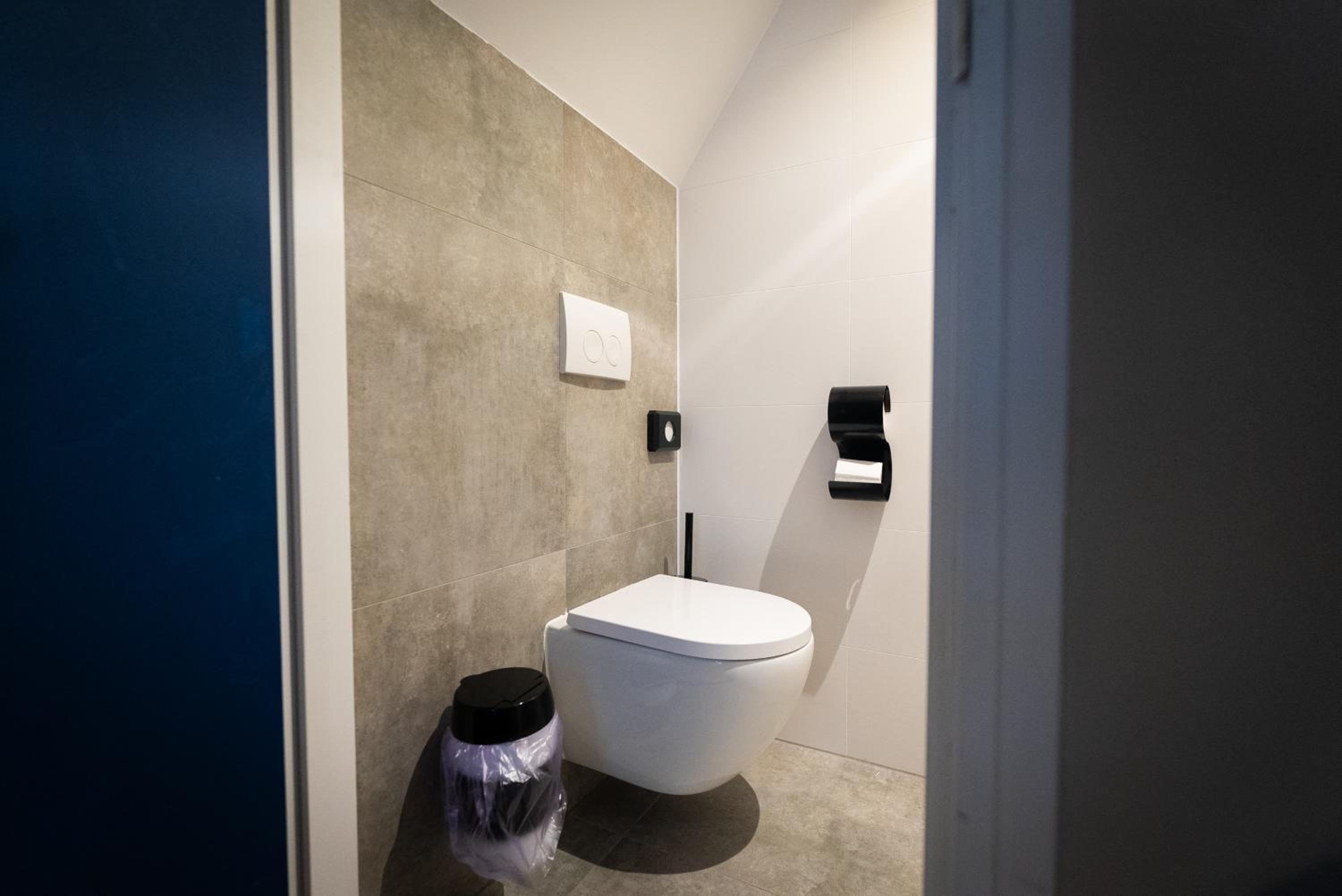 Twin Canal View with Private Bathroom