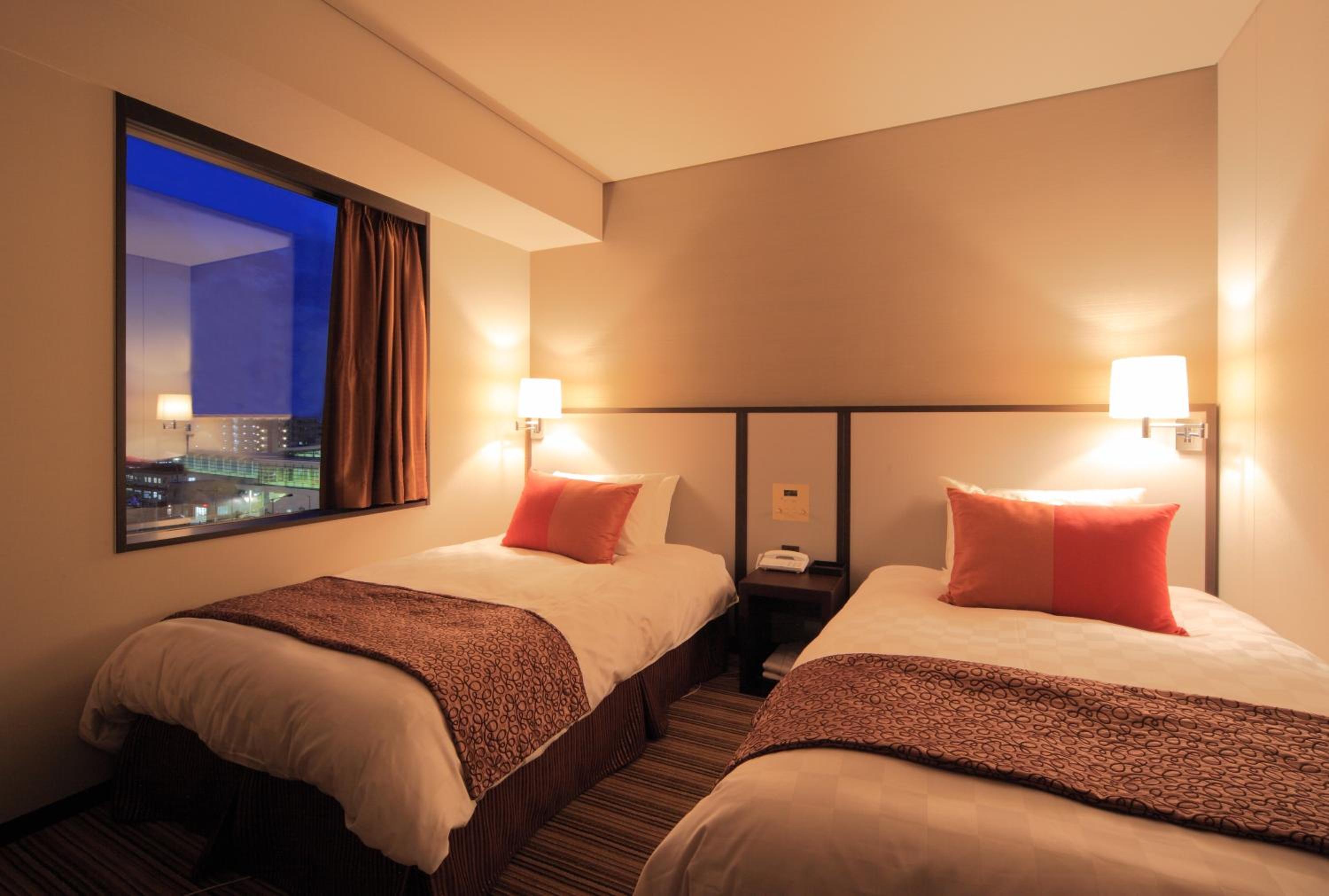 Superior Twin Room - Non-Smoking - Photo 2