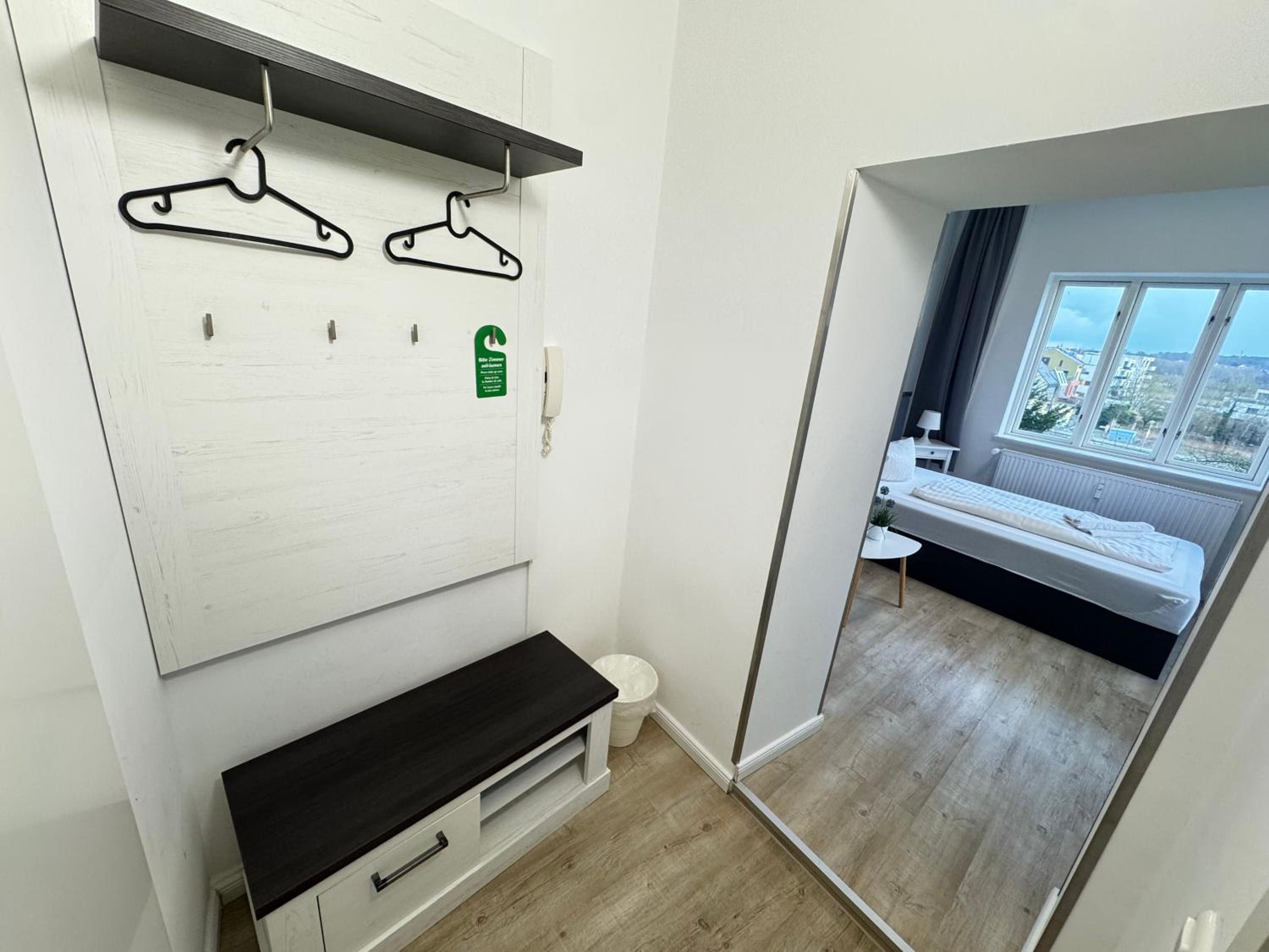Single Room photo 2