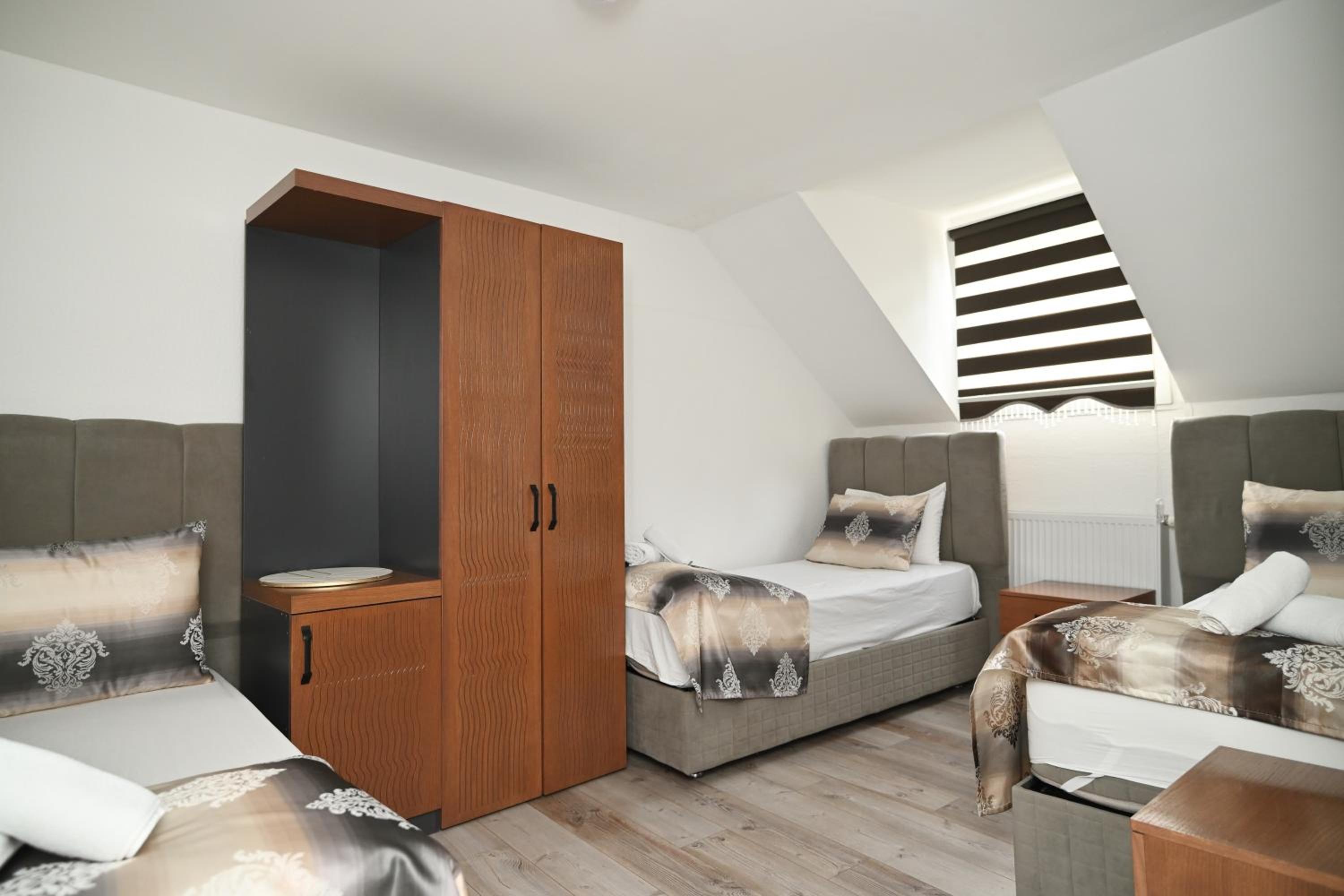 Double Room - Photo 1