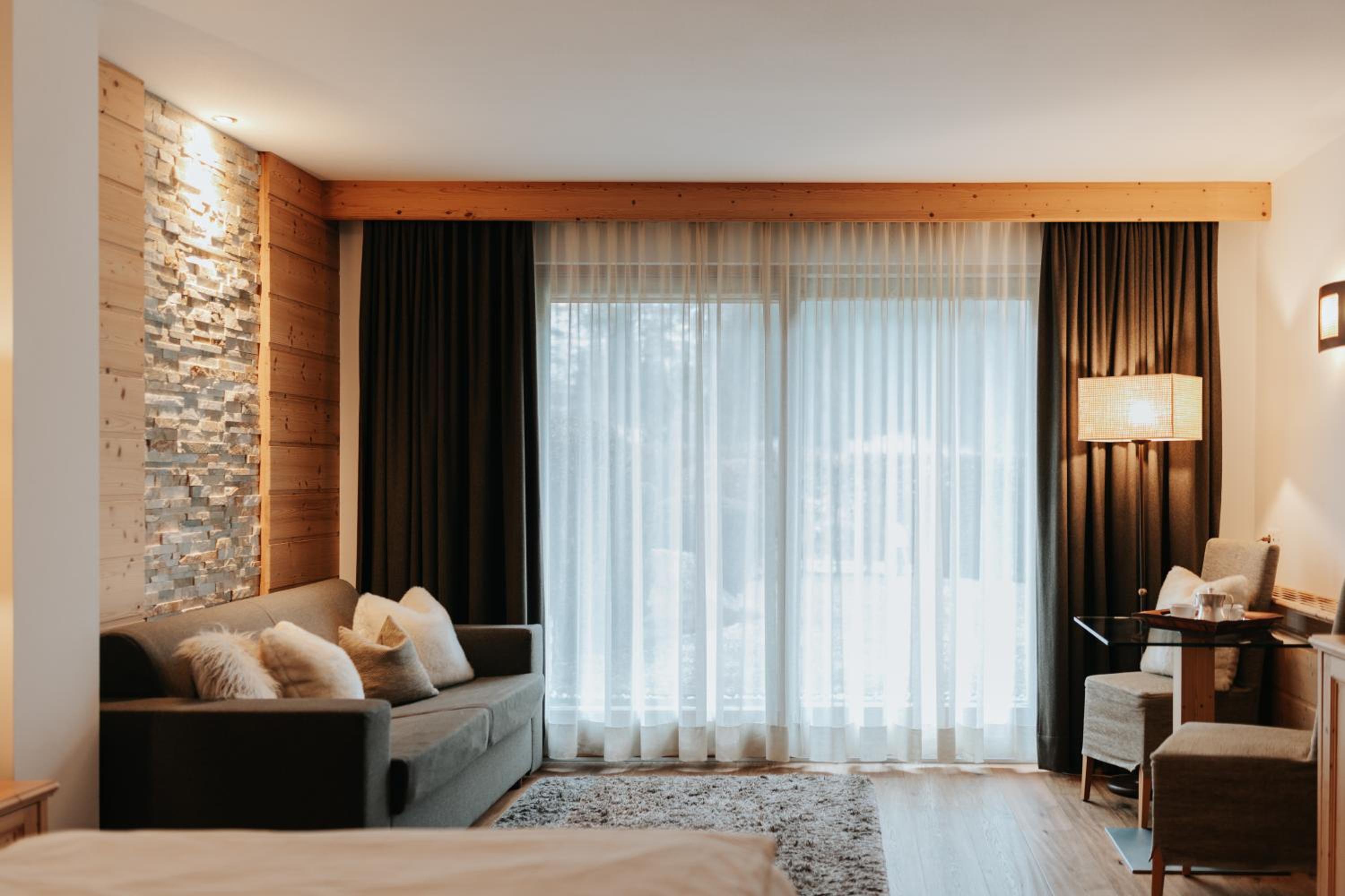 Suite - Photo 5