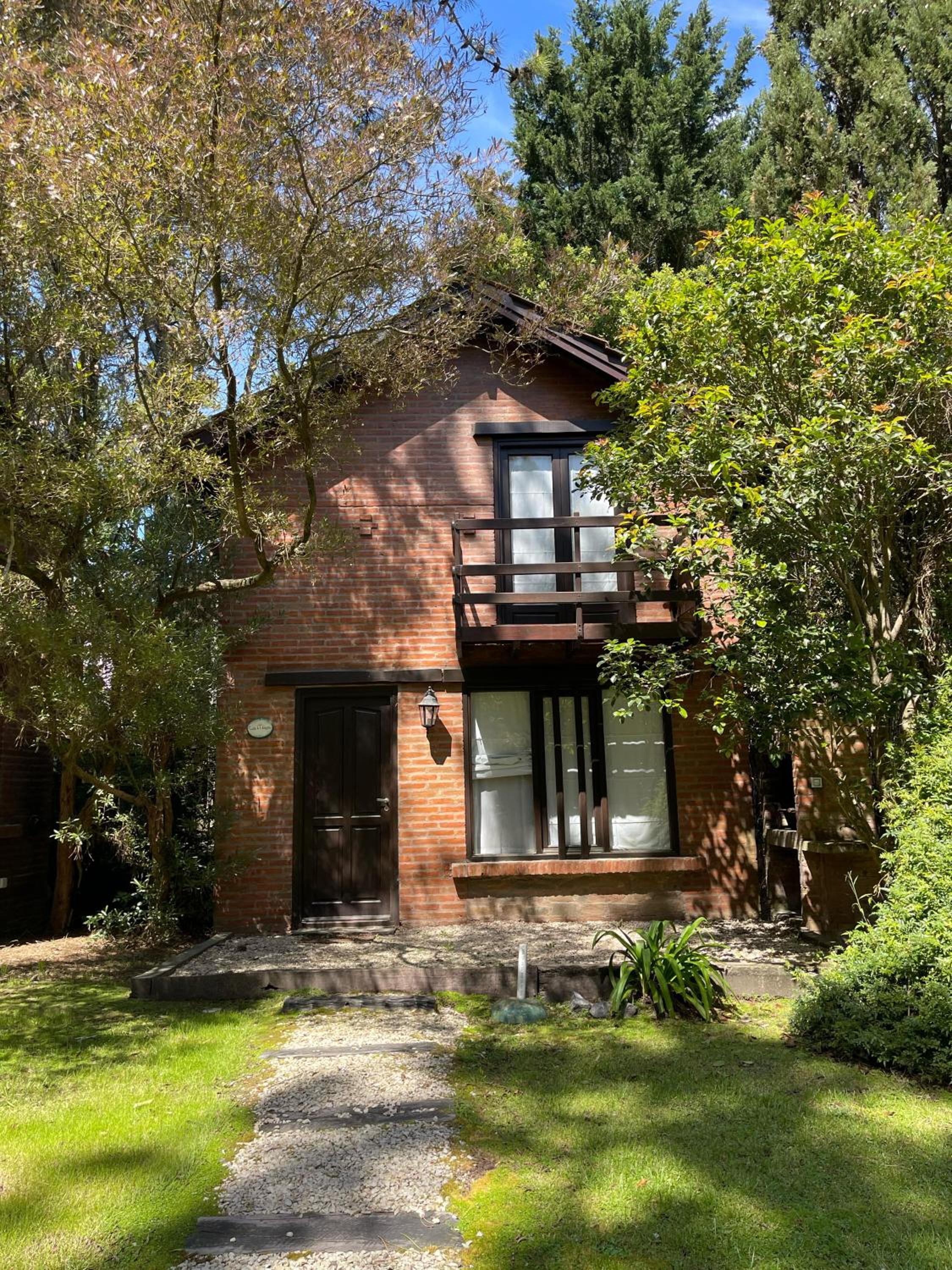 One-Bedroom Bungalow