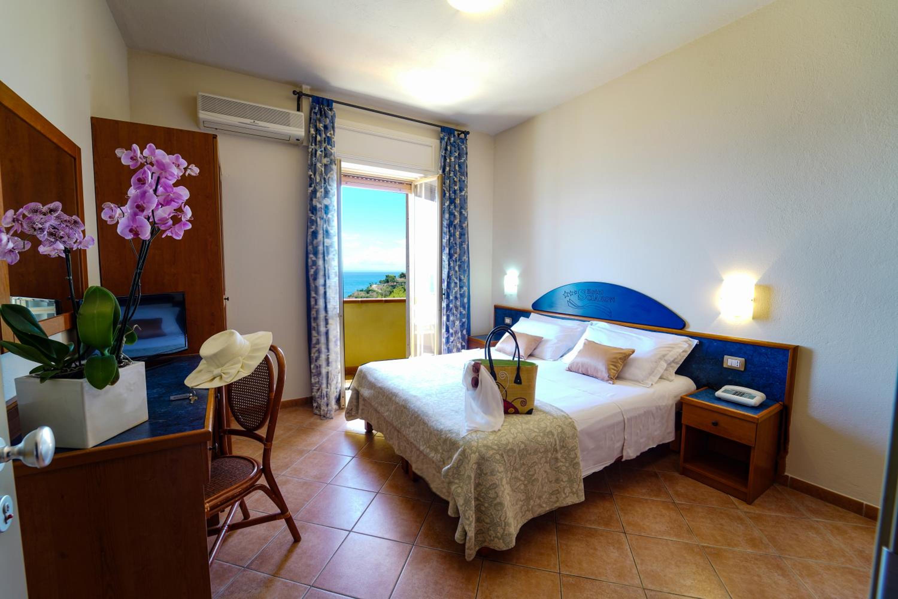 Double Room with Sea View photo 3