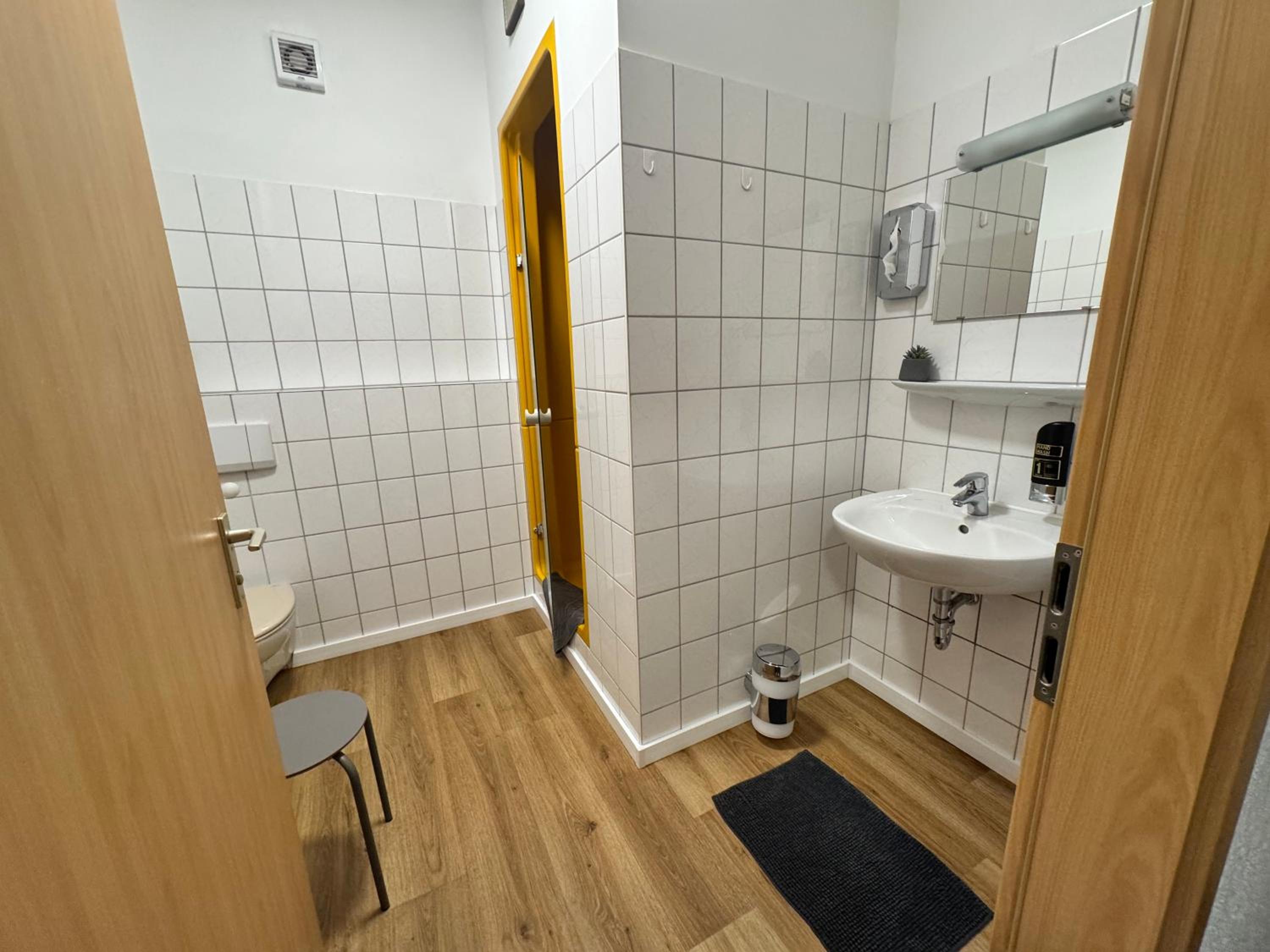 Deluxe Double Room with Shower