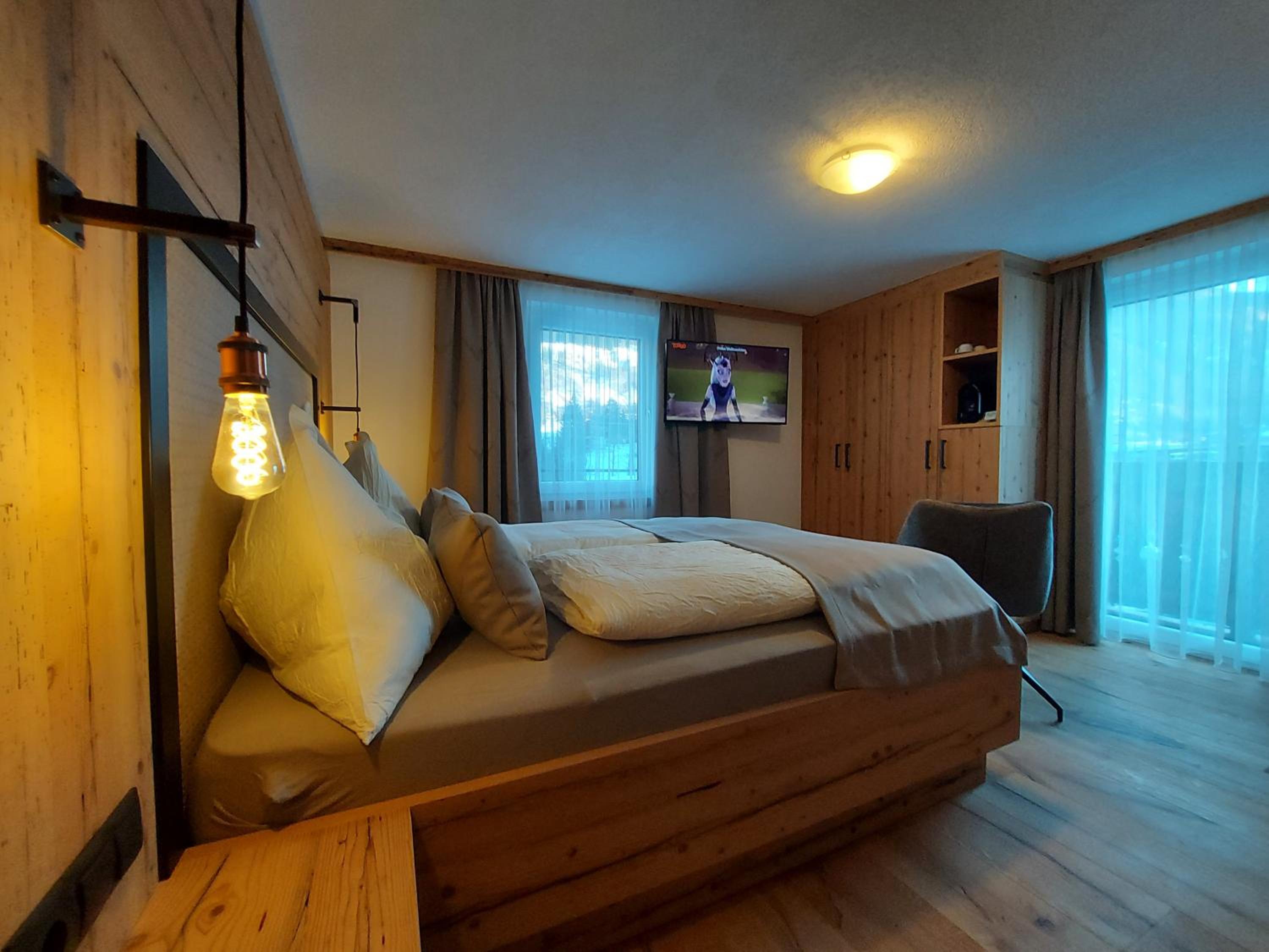Superior Family Room