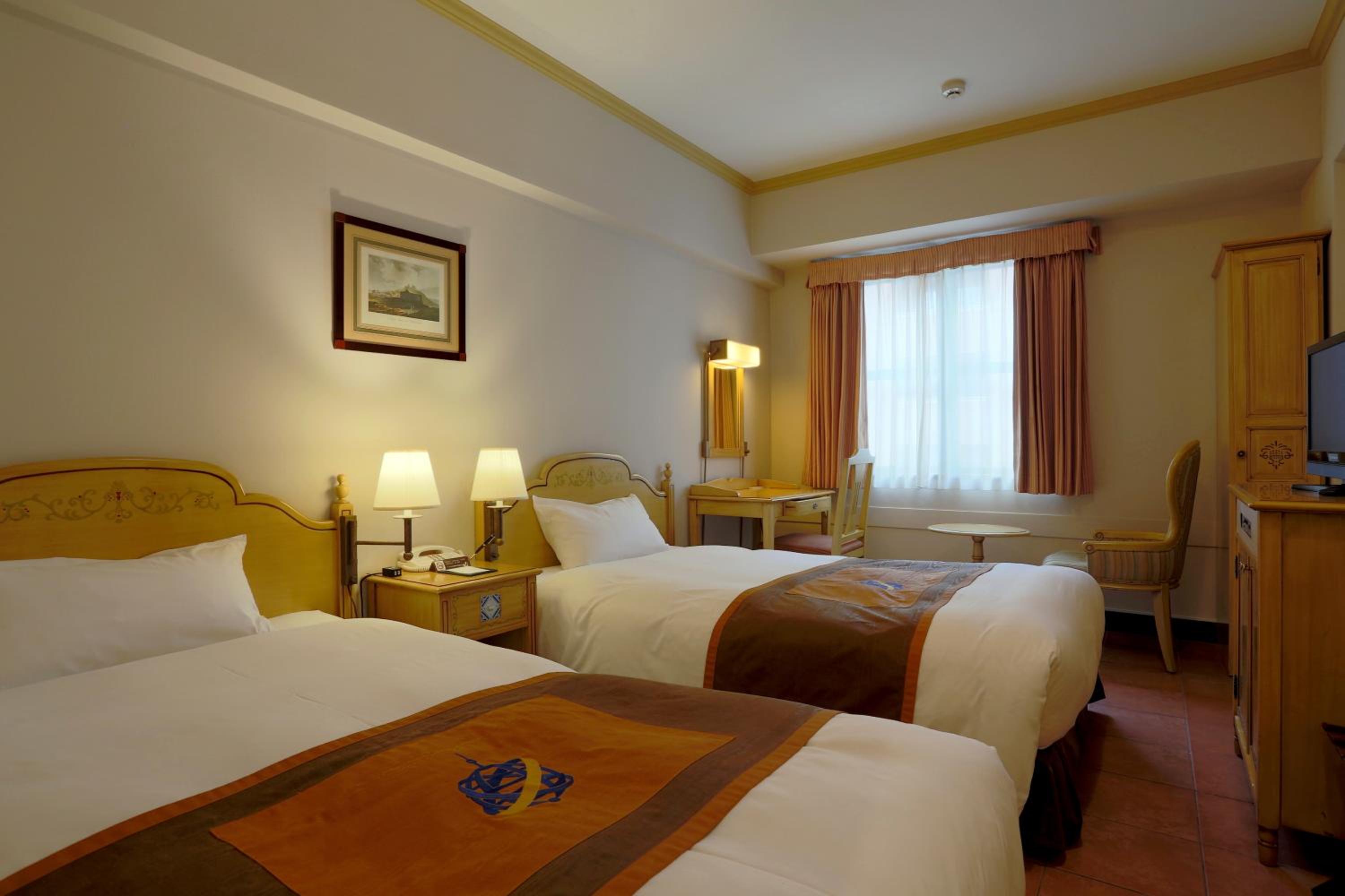 Twin Room - Non-Smoking - Photo 4