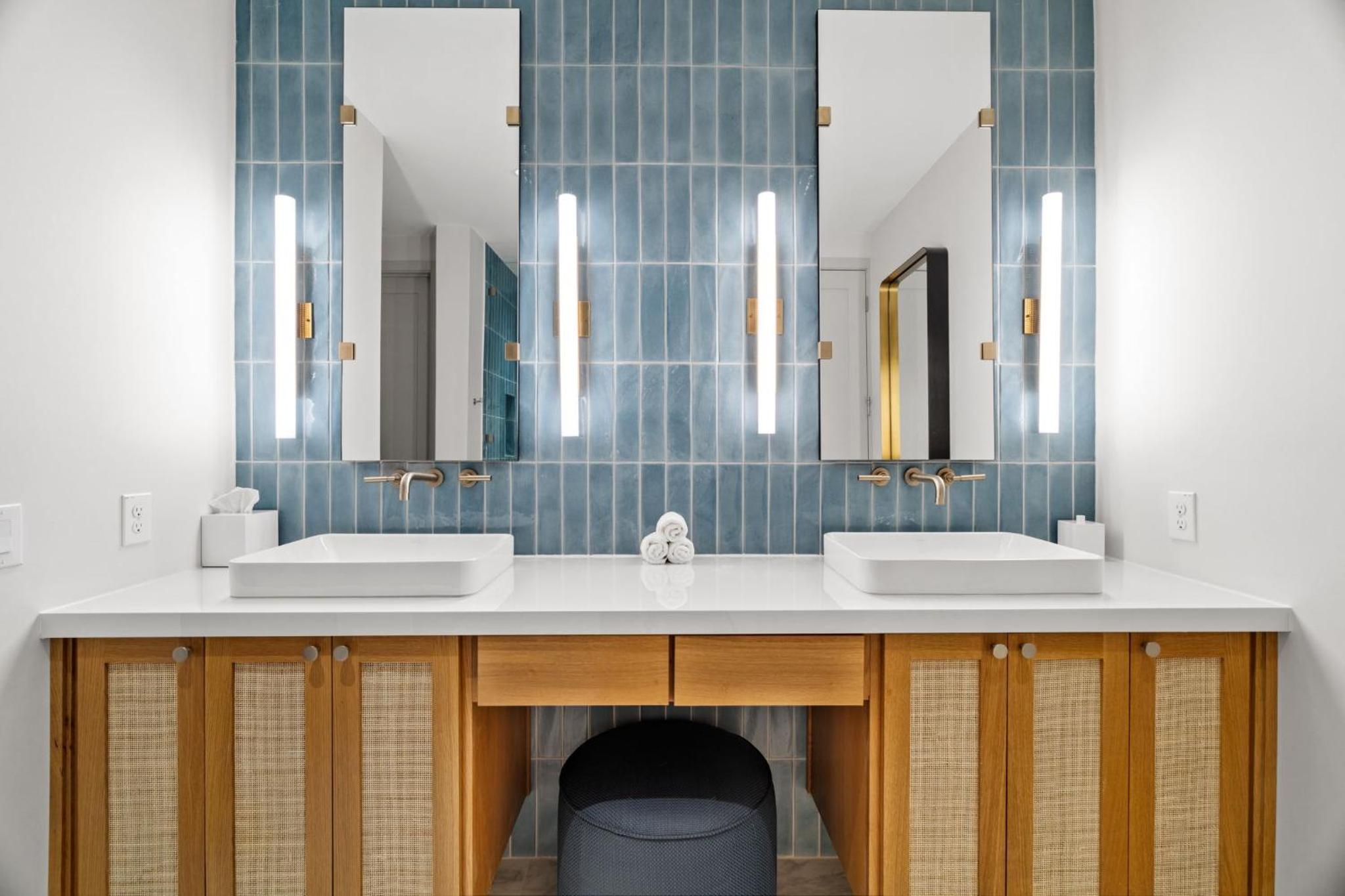 Three Bedroom Two Bath Cobalt Signature Condo