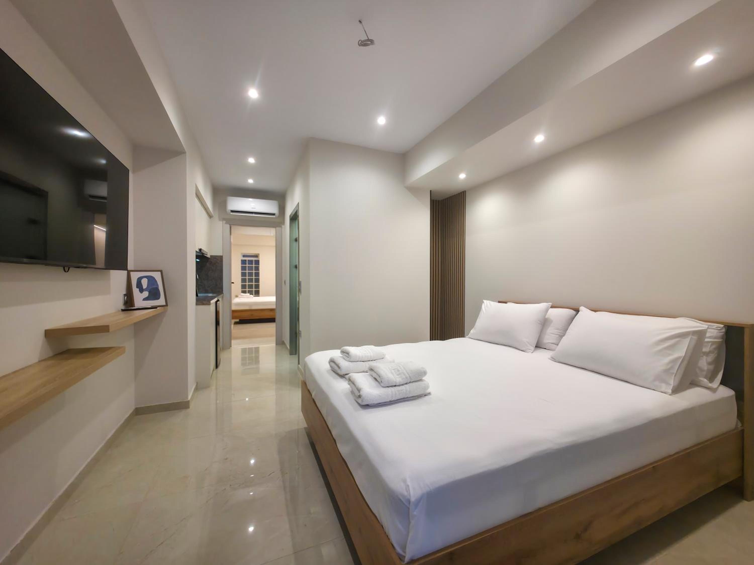 Superior King Suite