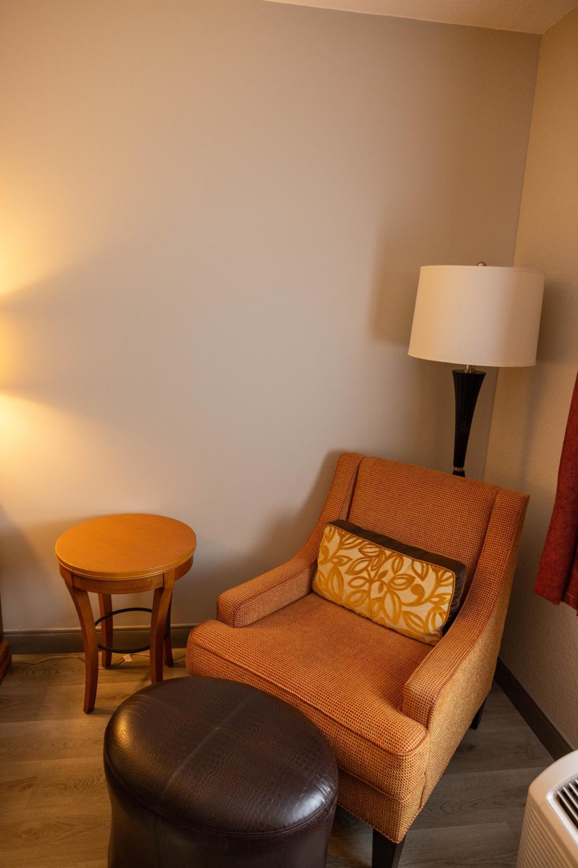 Suite with Two Queen Beds and Sofa Bed - Non-Smoking