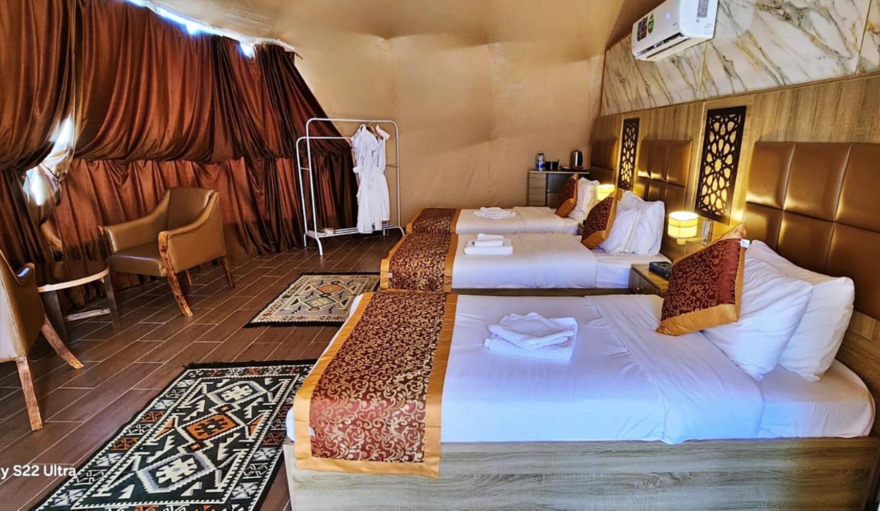Luxury Triple Dome Tent photo 3