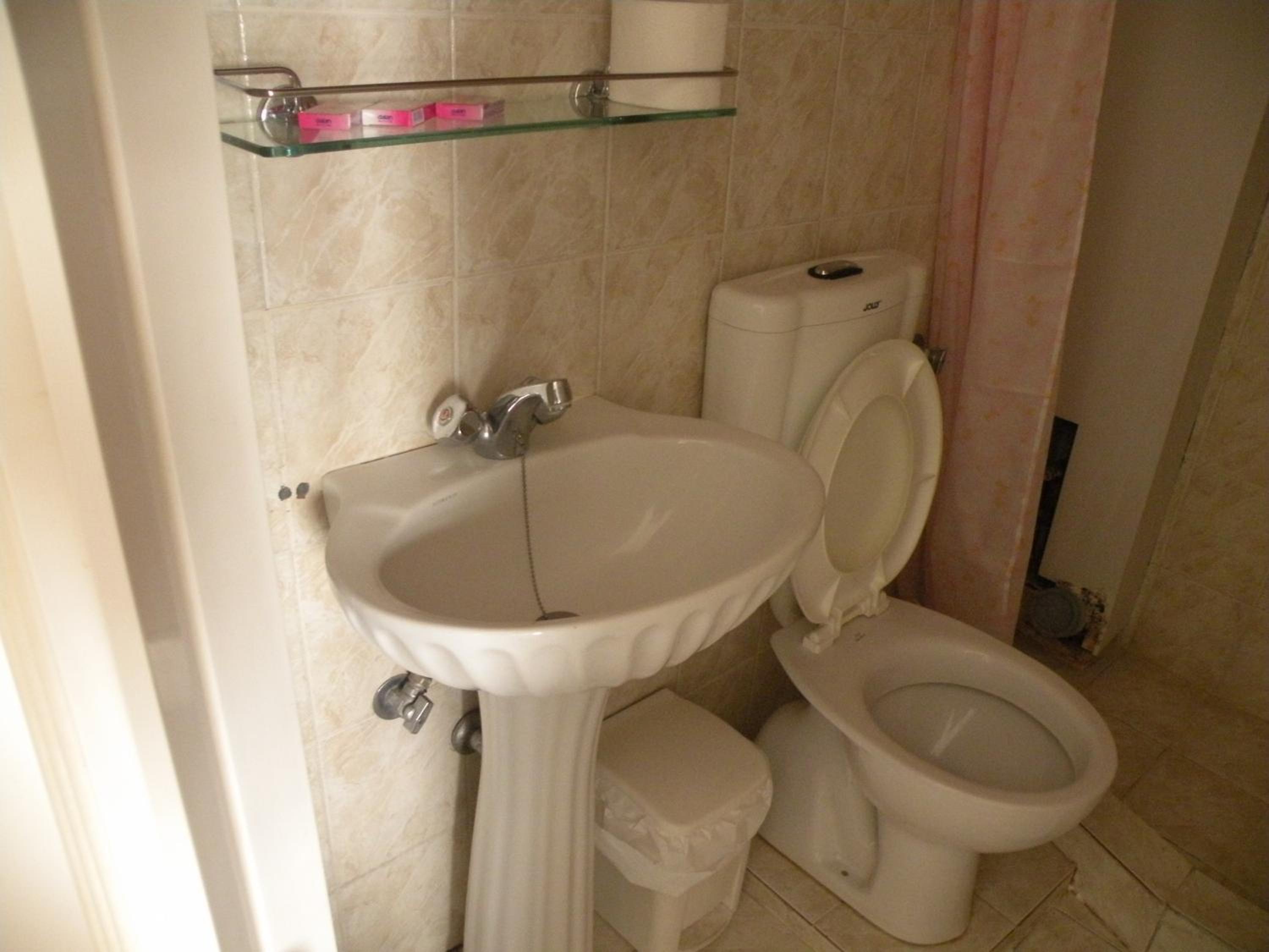 Single Room photo 3