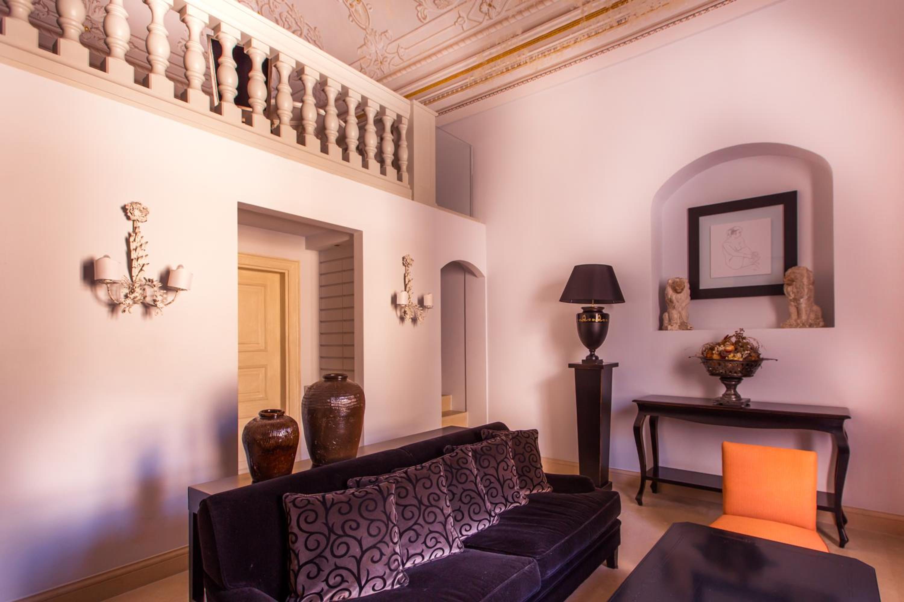 Suite - Photo 6
