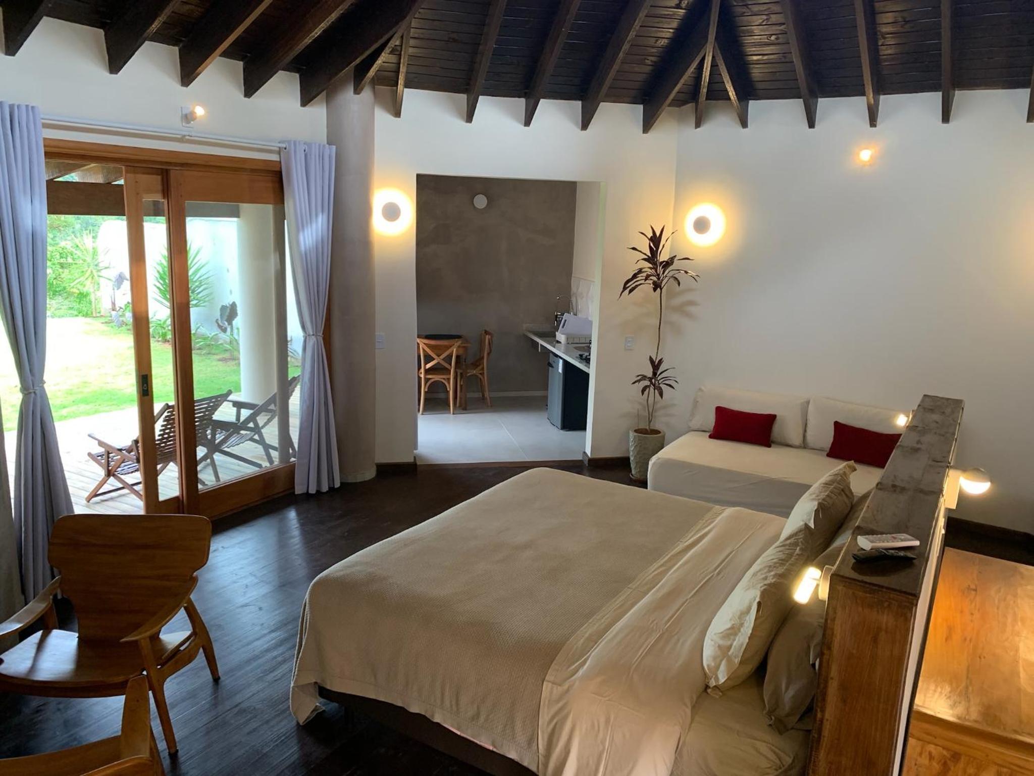 Deluxe King Suite - Photo 3