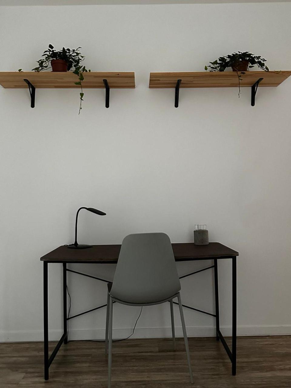 Three-Bedroom Apartment with Mountain View photo 2
