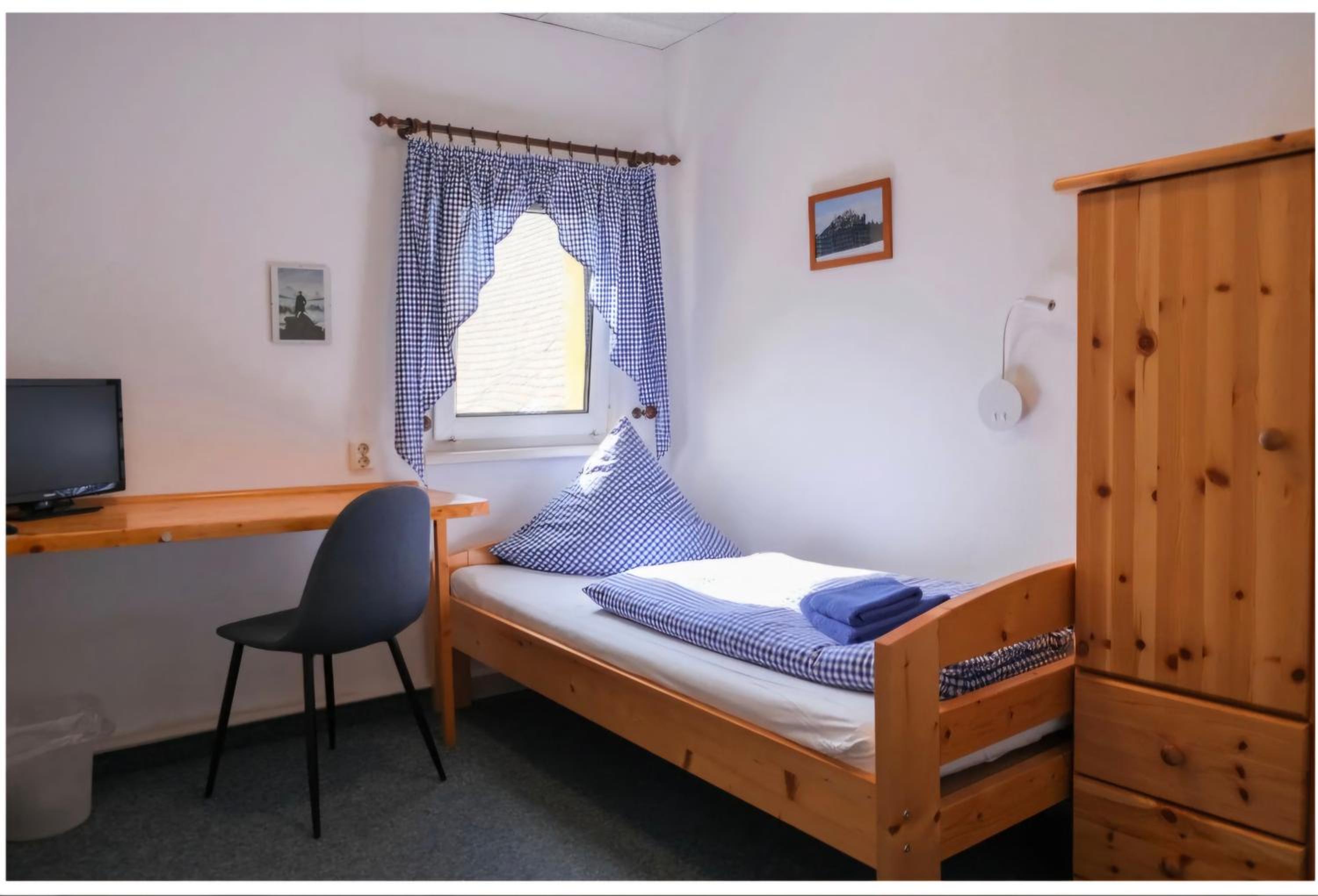 Single Room photo 2