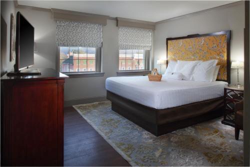 King Room with Spa Bath