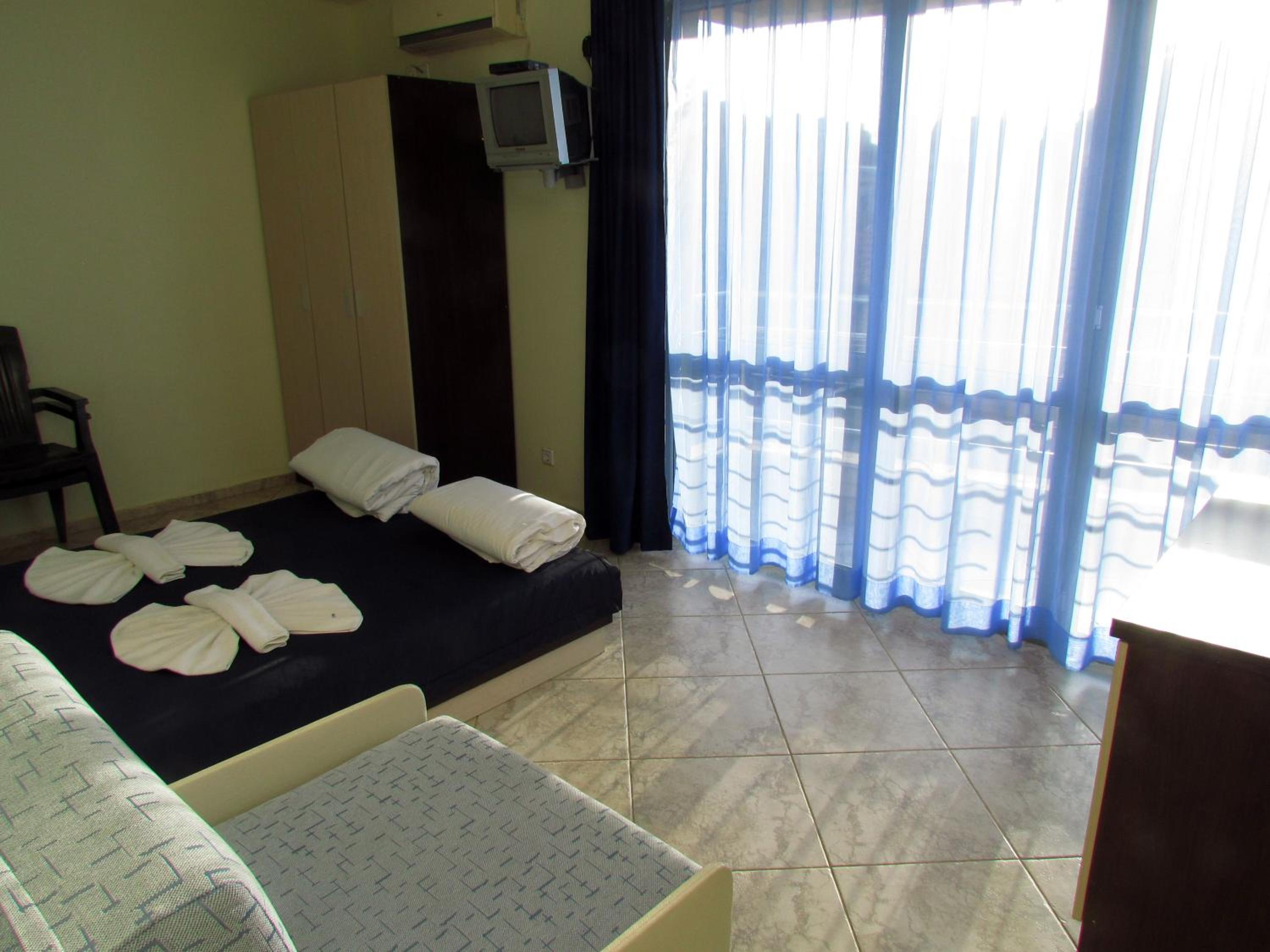 Two-Bedroom Apartment with Sea View photo 2