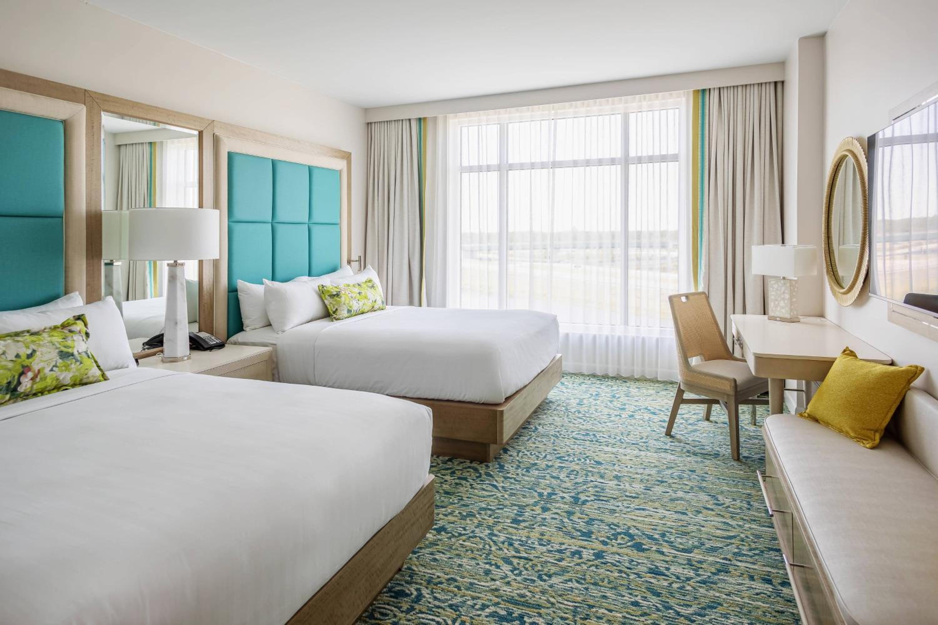 Two Queen Beds with Florida View - Gulf Coast Tower/Hearing Accessible