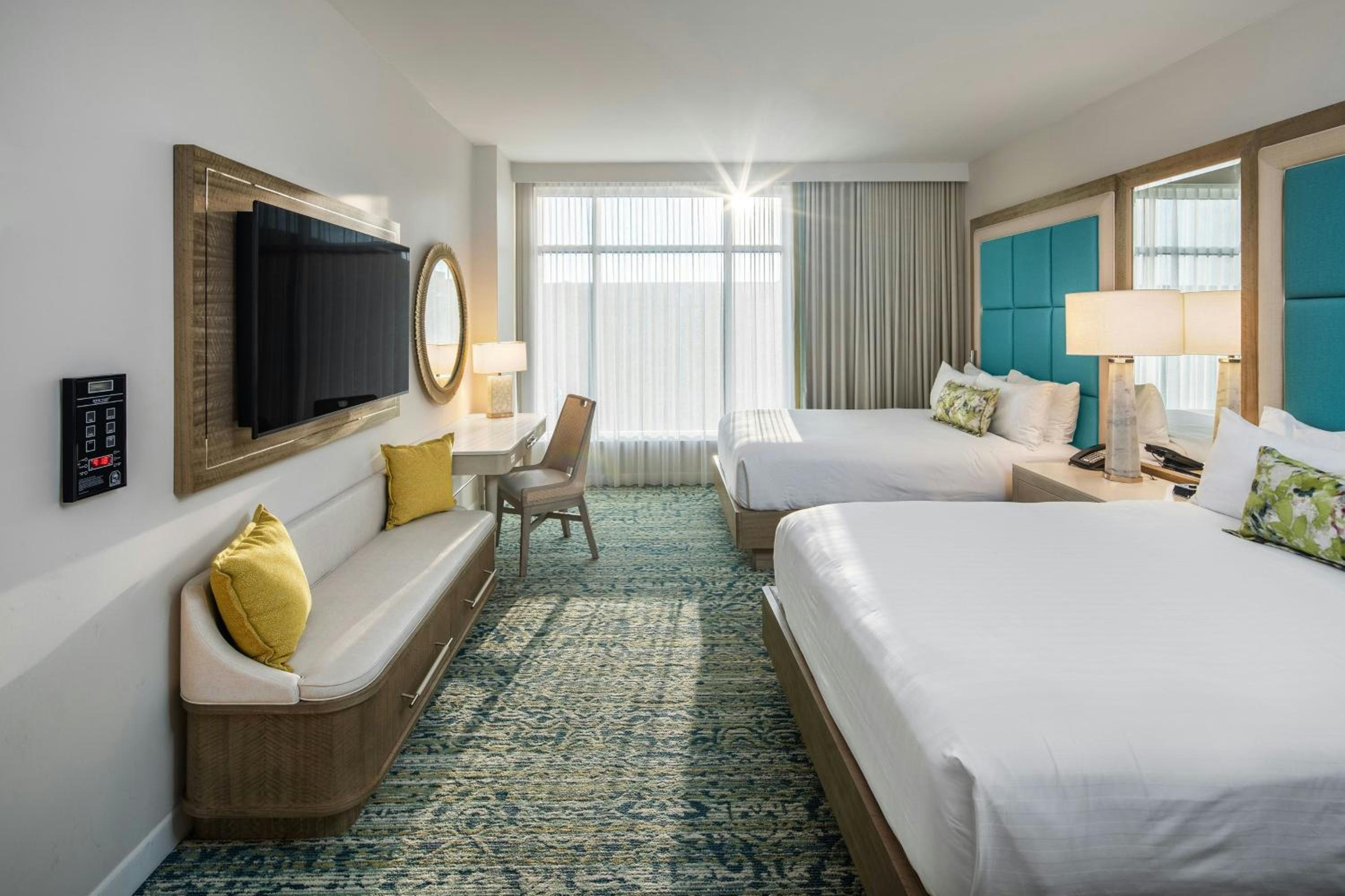 Two Queen Beds with Water Park View - Gulf Coast Tower/Mobility Accessible with Roll-In Shower
