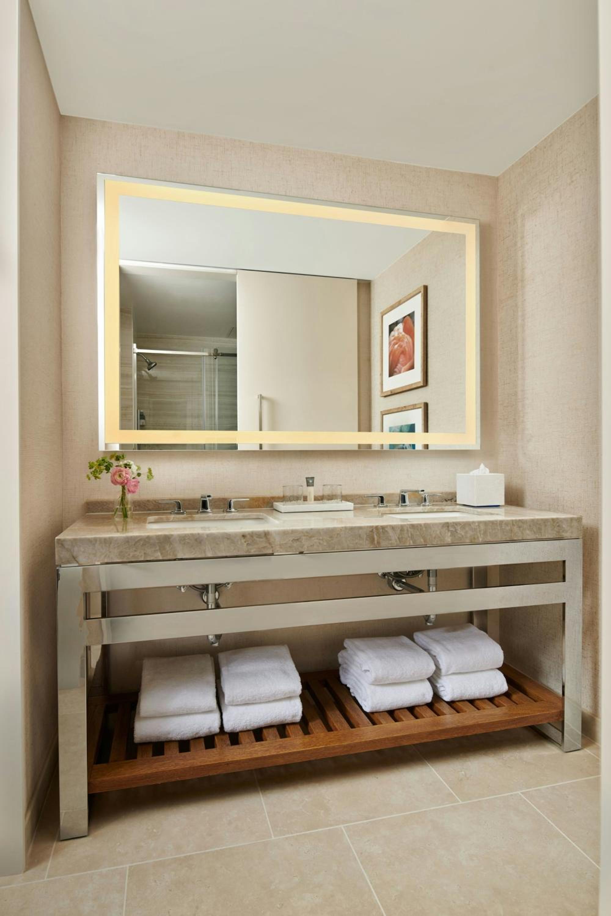 Two Queen Beds with Florida View - Gulf Coast Tower/Hearing Accessible