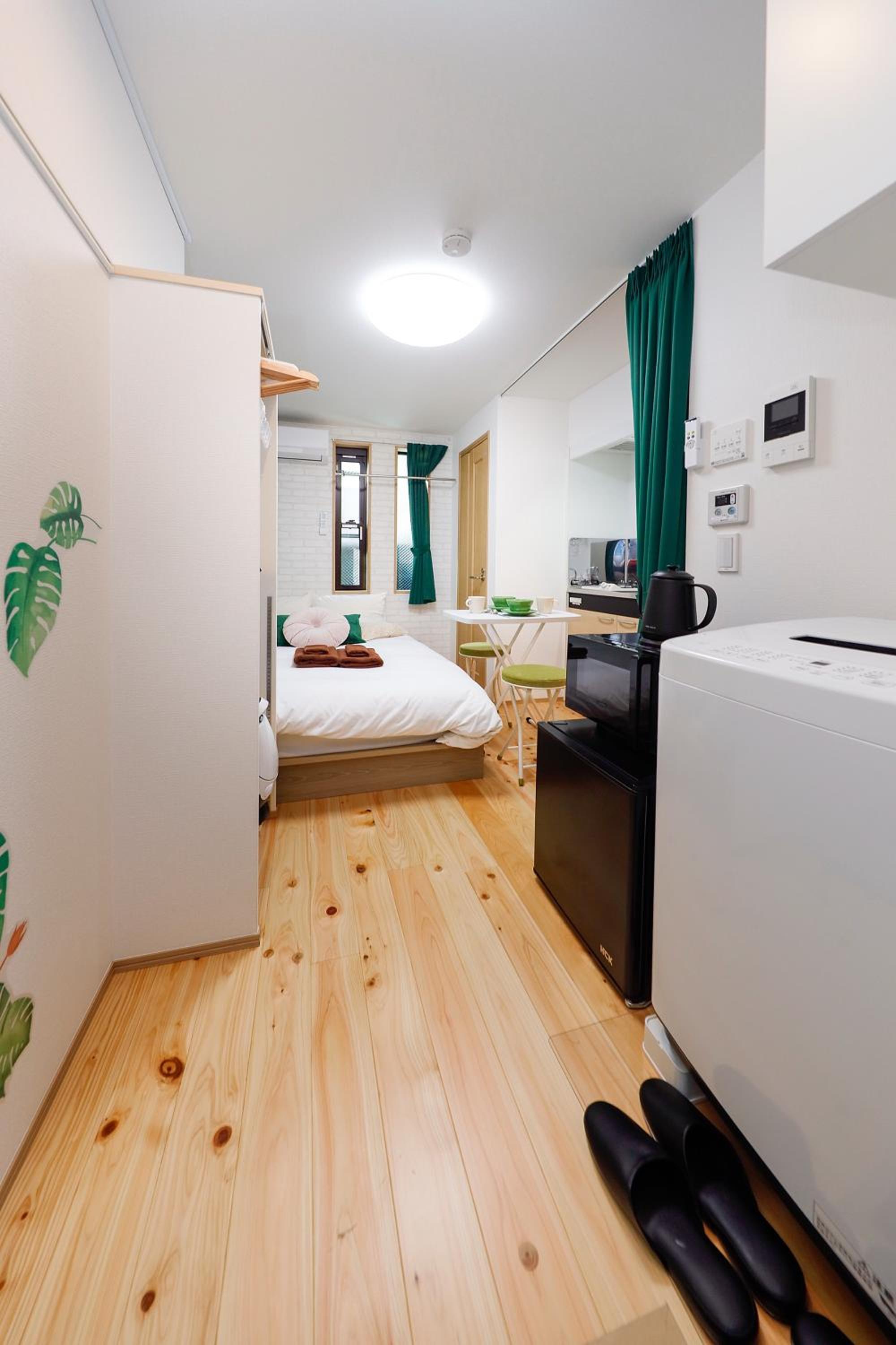 One-Bedroom Apartment photo 2