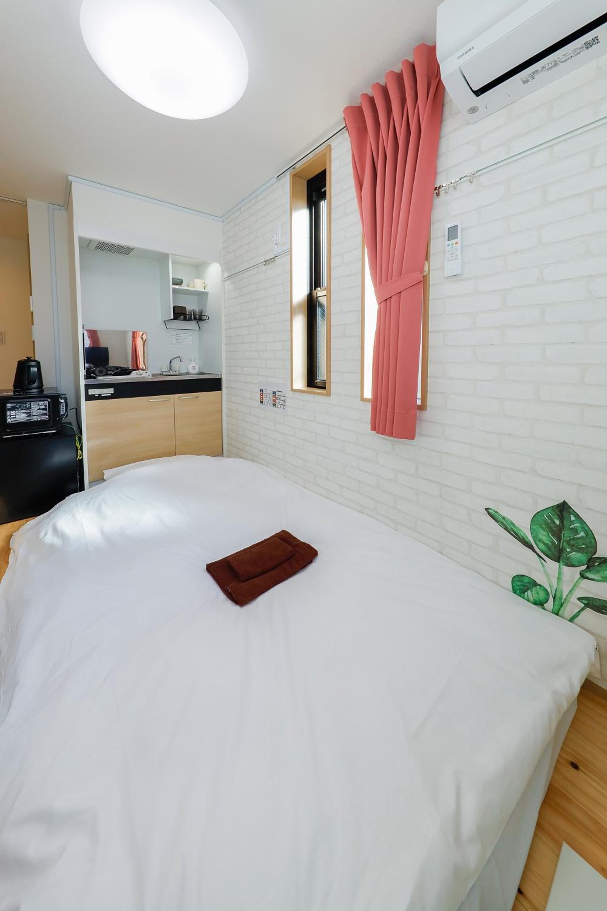 One-Bedroom Apartment photo 3
