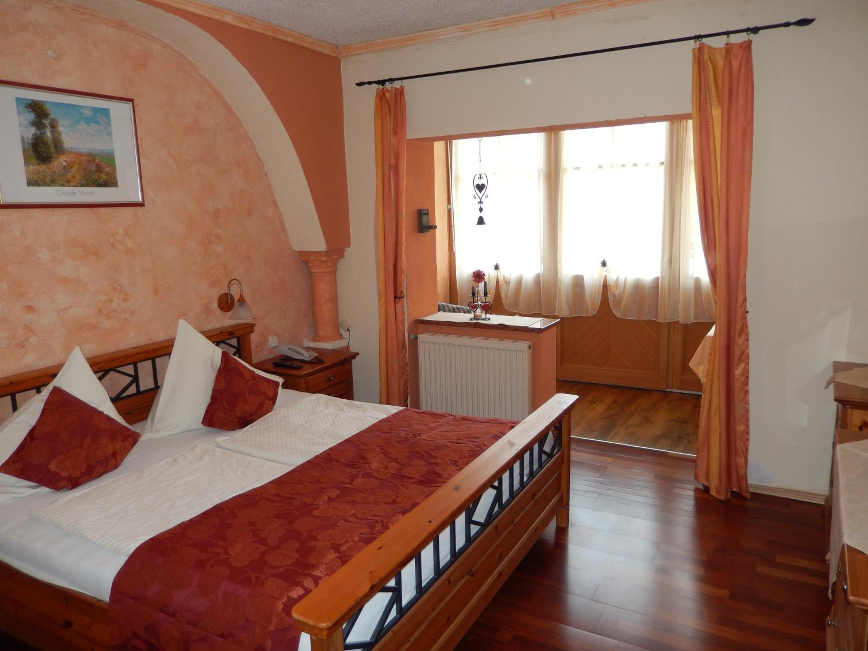 Double Room - Photo 1