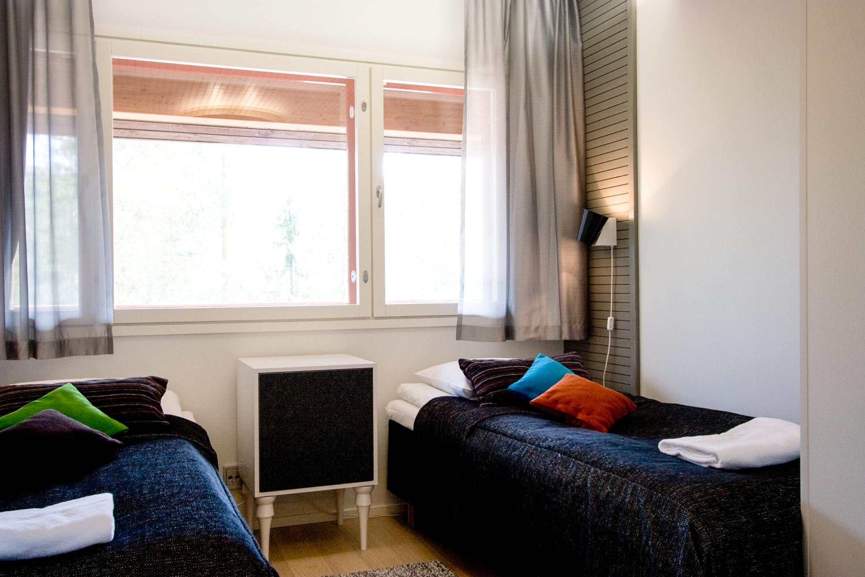 Three-Bedroom Apartment with Sauna - No pets photo 3