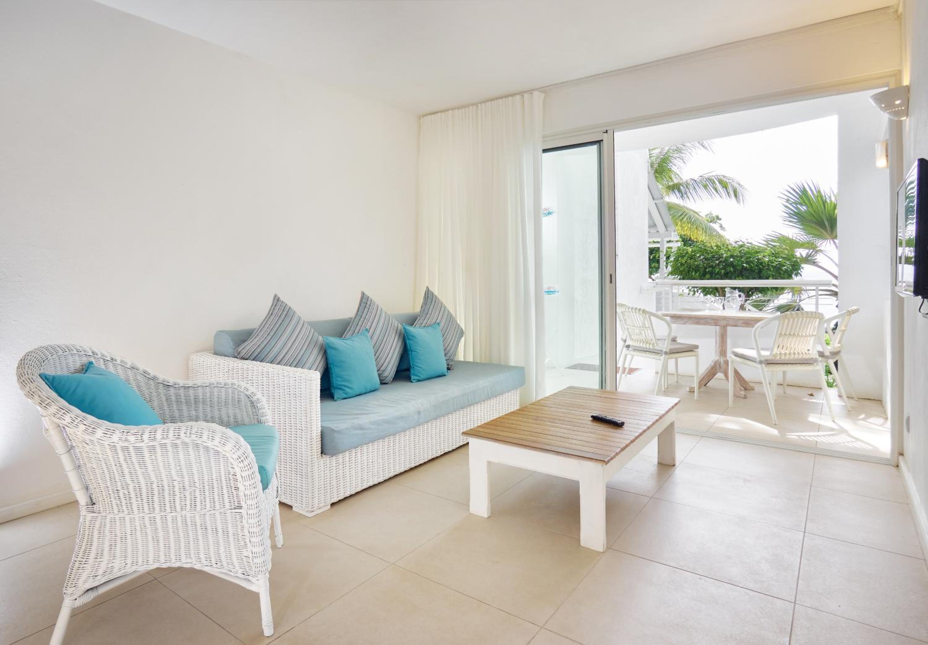 Two-Bedroom Apartment with Sea View (4 Adults) photo 3
