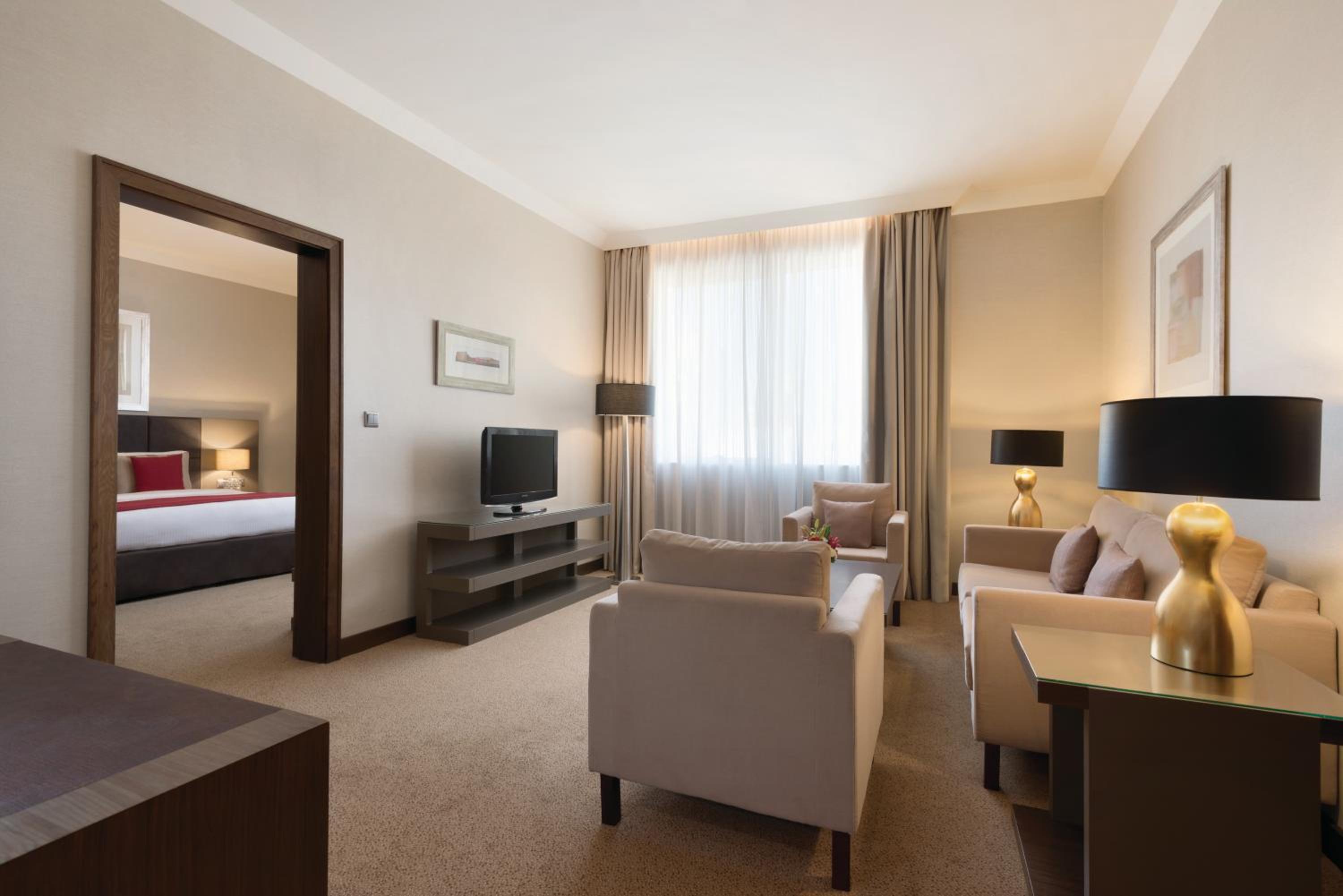 Premium King Suite - Non-Smoking